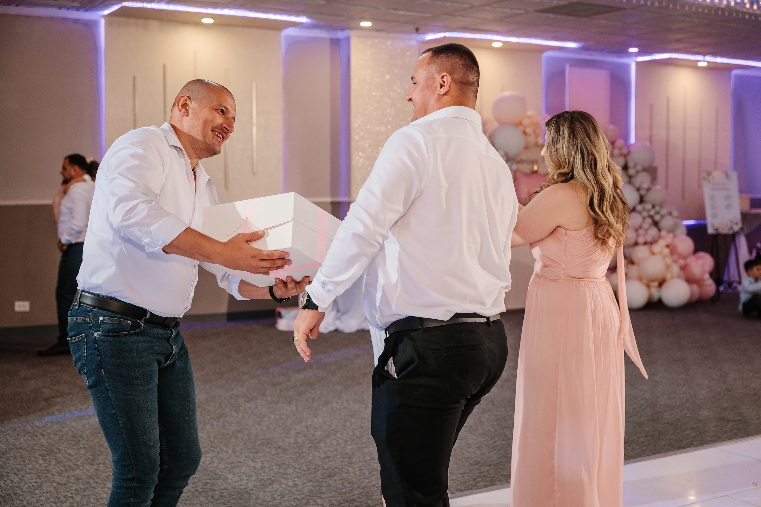 05.28.2023 Cumetria. Wedding family event photographer in Chicago Nick Yushevich