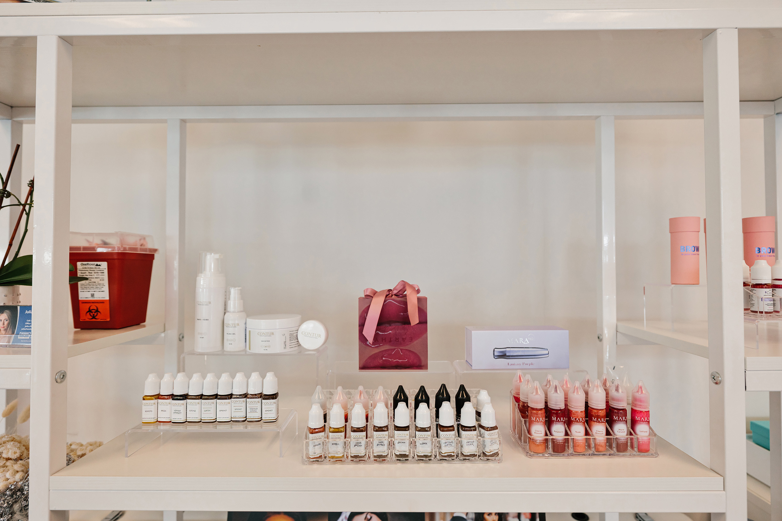 Trynkina Makeup 04.11.2023. Wedding family event photographer in Chicago Nick Yushevich