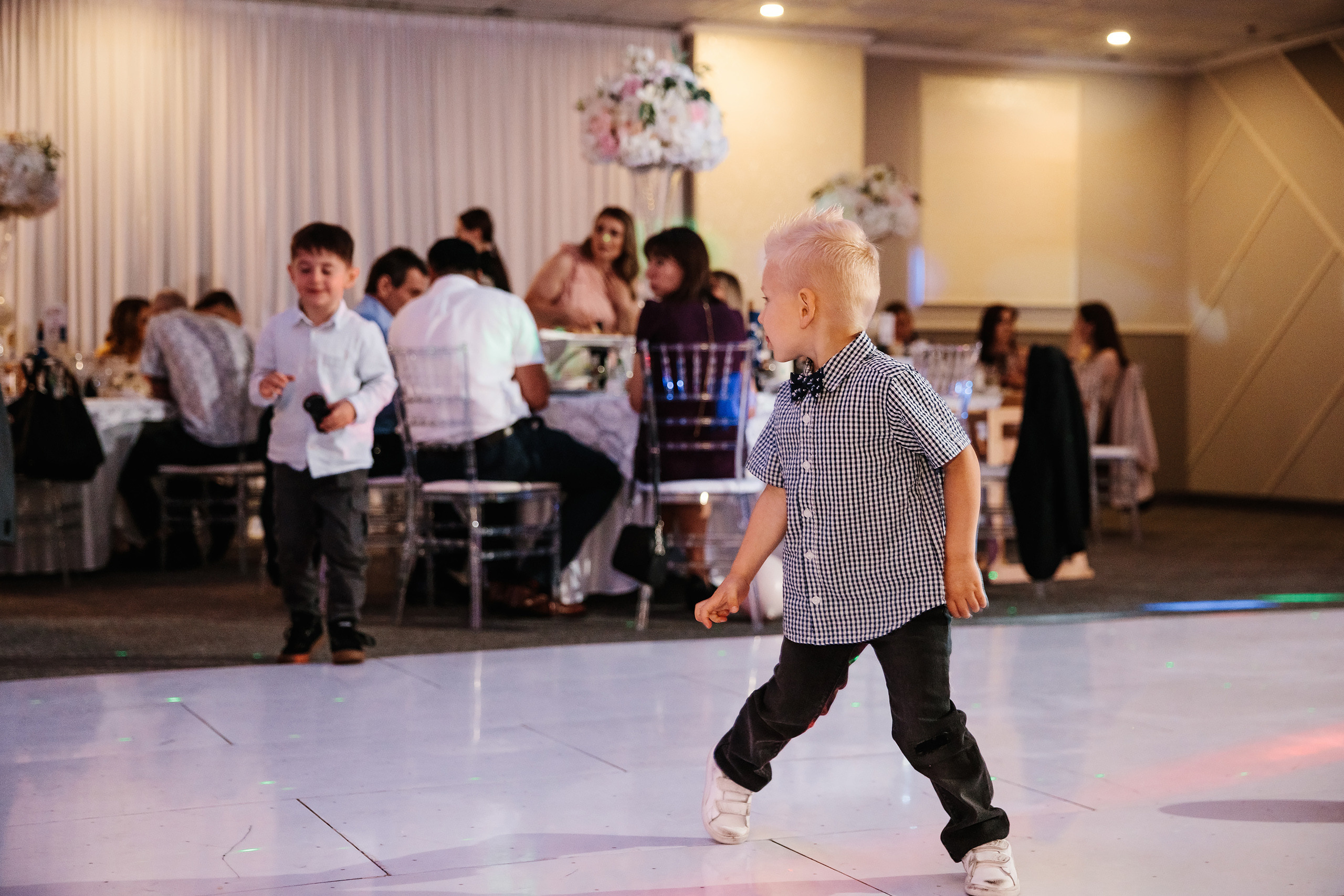 05.28.2023 Cumetria. Wedding family event photographer in Chicago Nick Yushevich