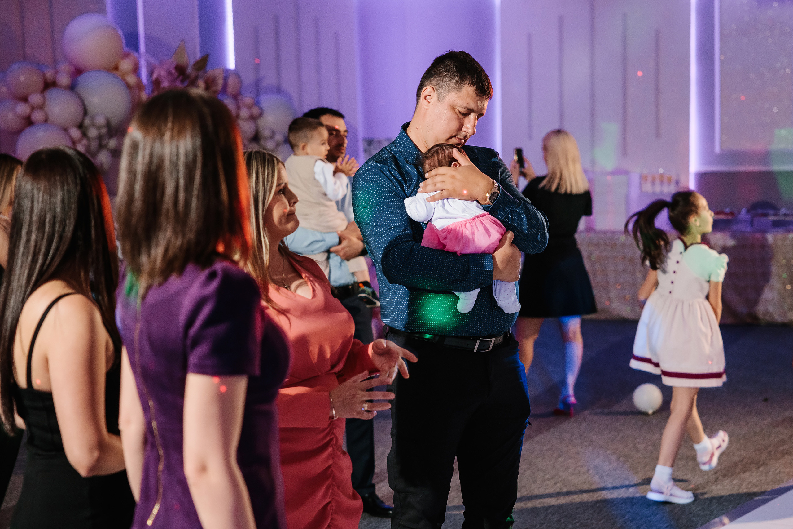 05.28.2023 Cumetria. Wedding family event photographer in Chicago Nick Yushevich