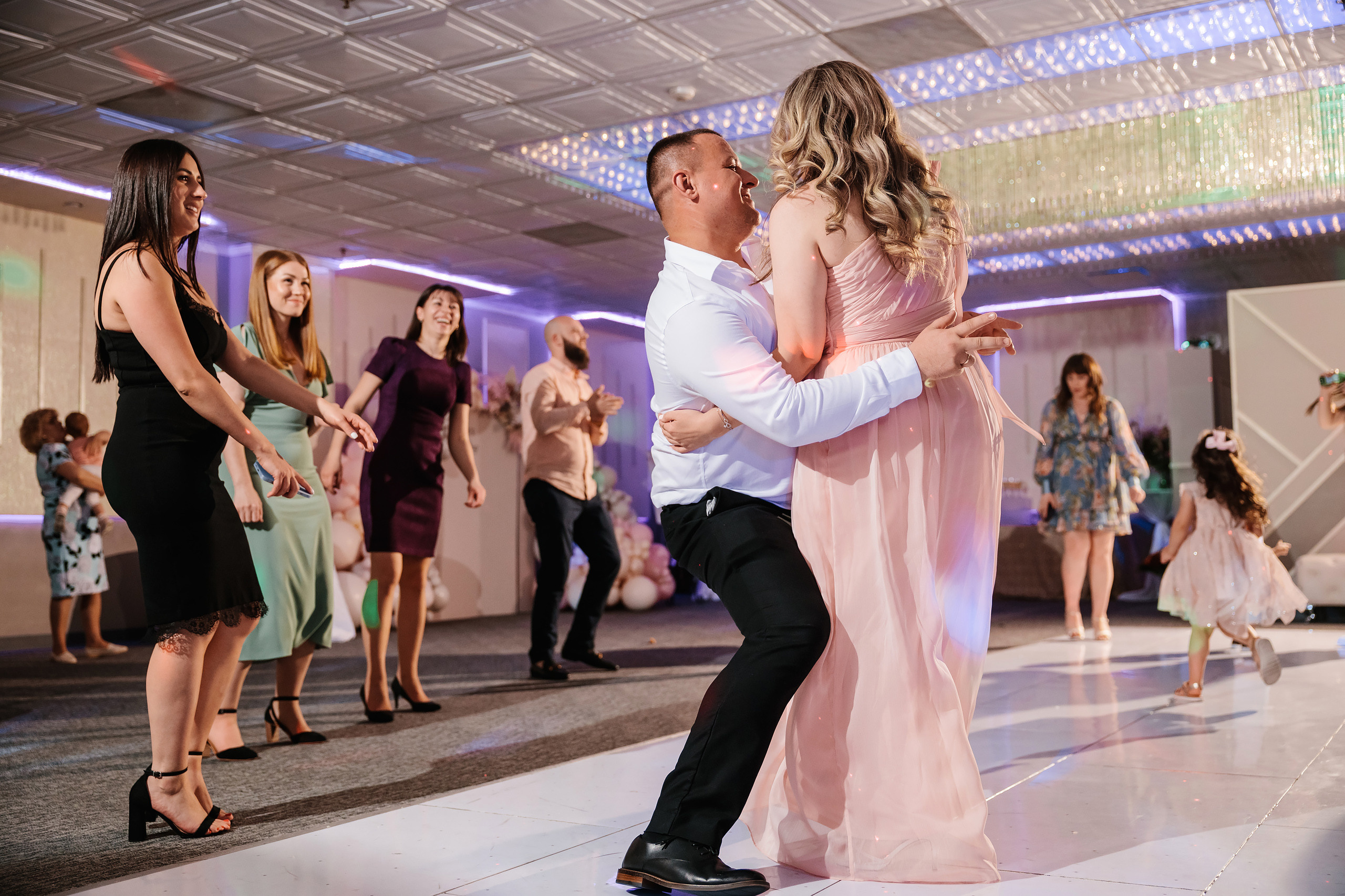 05.28.2023 Cumetria. Wedding family event photographer in Chicago Nick Yushevich