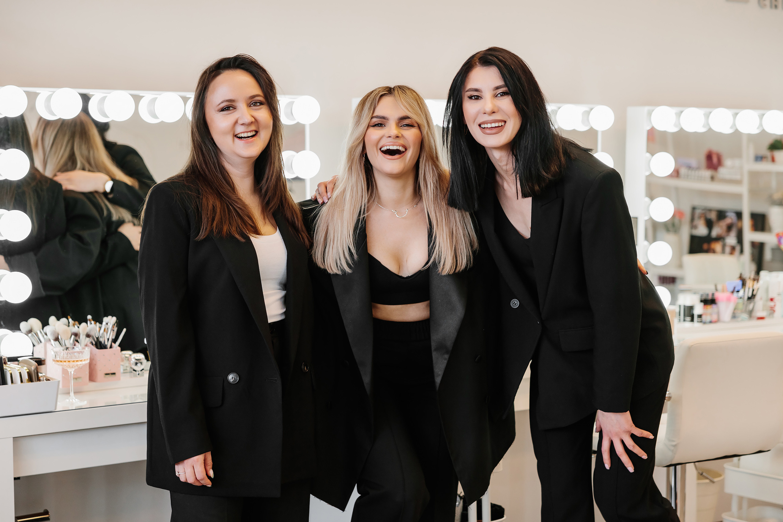 Trynkina Makeup 04.11.2023. Wedding family event photographer in Chicago Nick Yushevich