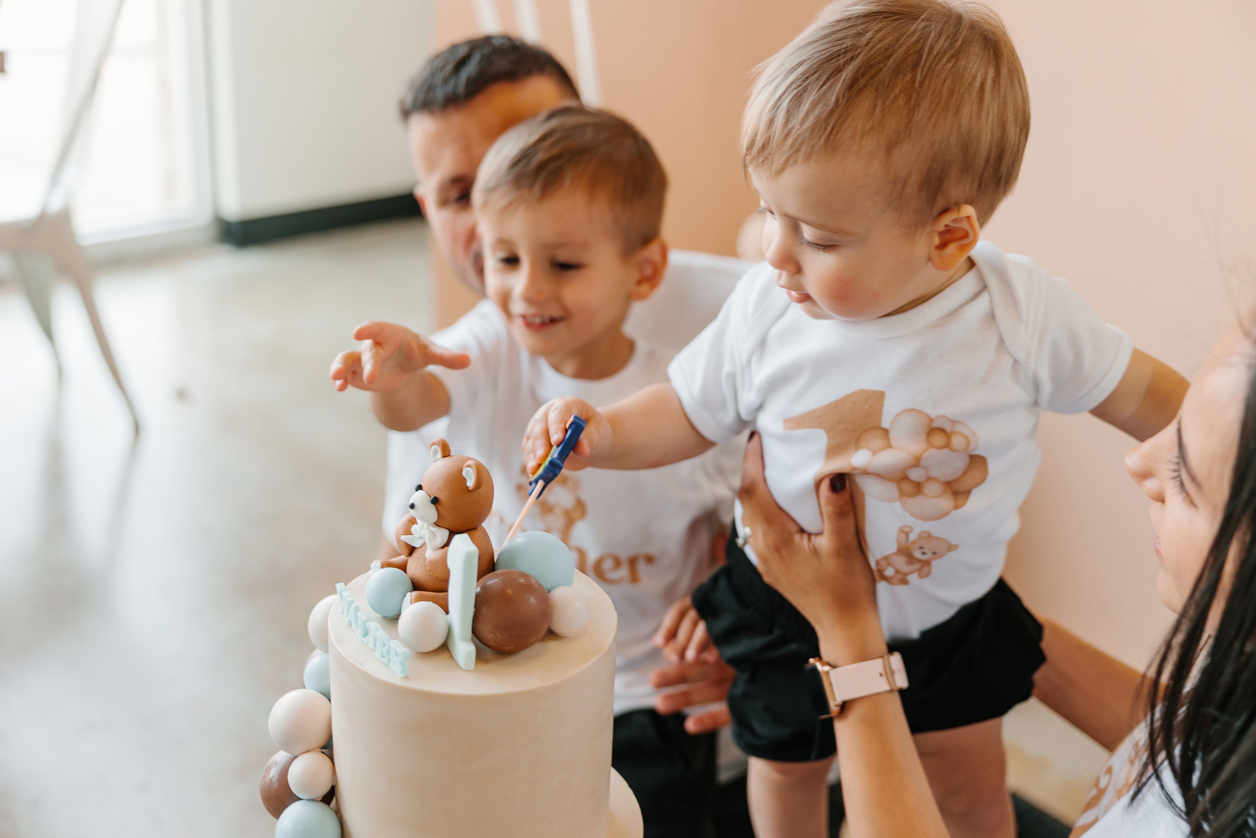 06.10.2023 First birthday. Wedding family event photographer in Chicago Nick Yushevich
