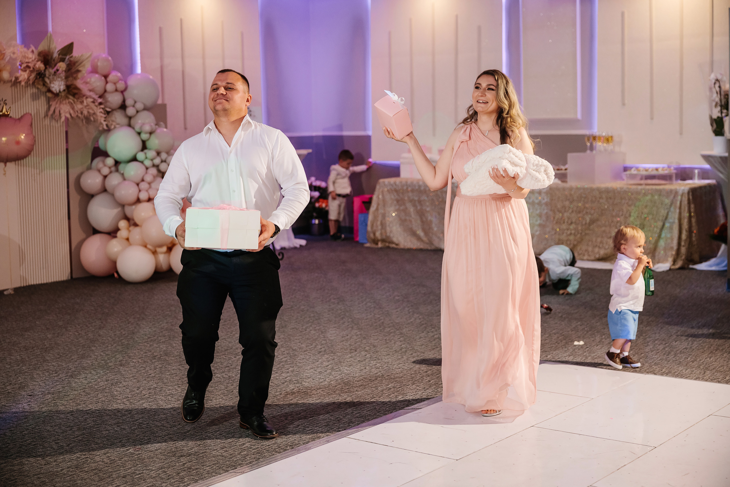 05.28.2023 Cumetria. Wedding family event photographer in Chicago Nick Yushevich