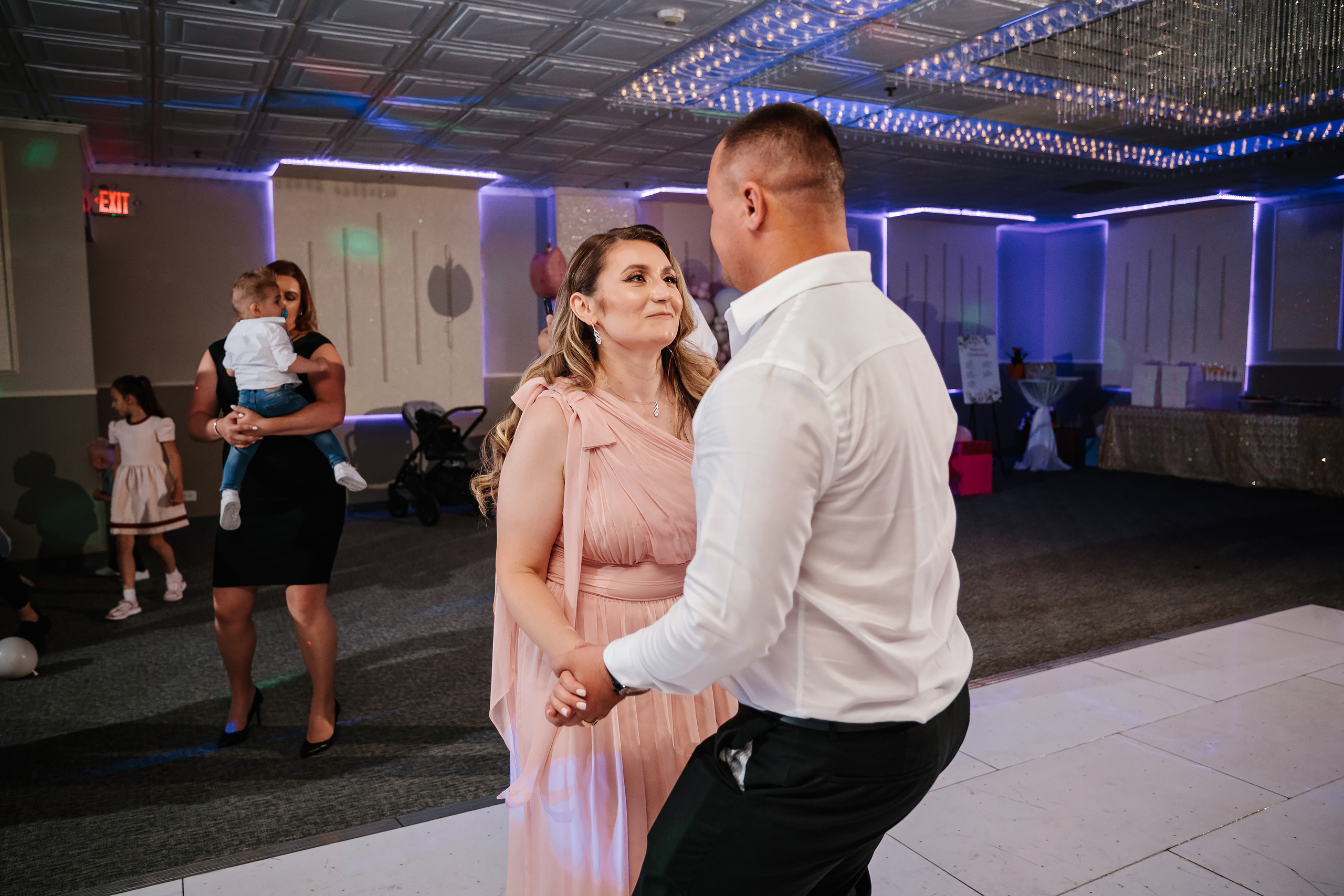 05.28.2023 Cumetria. Wedding family event photographer in Chicago Nick Yushevich