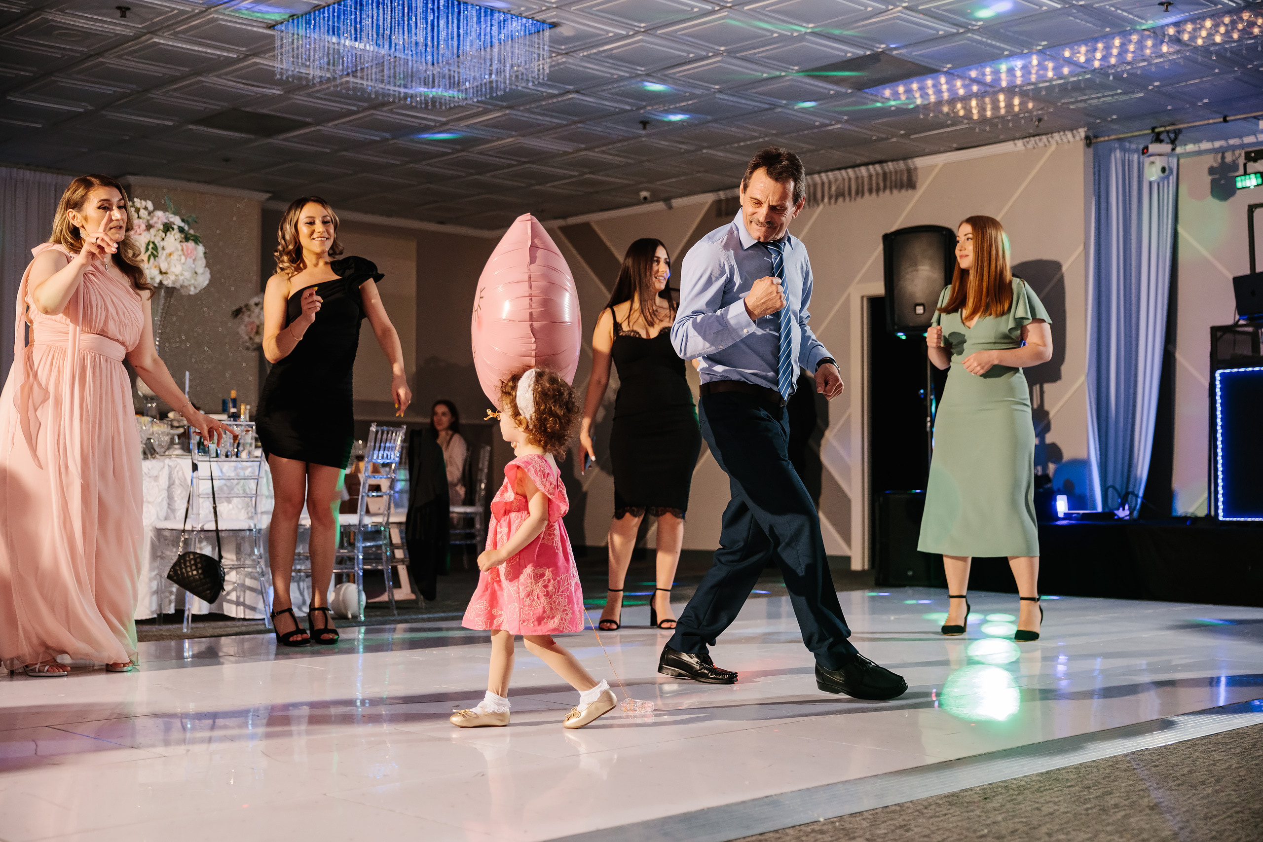 05.28.2023 Cumetria. Wedding family event photographer in Chicago Nick Yushevich