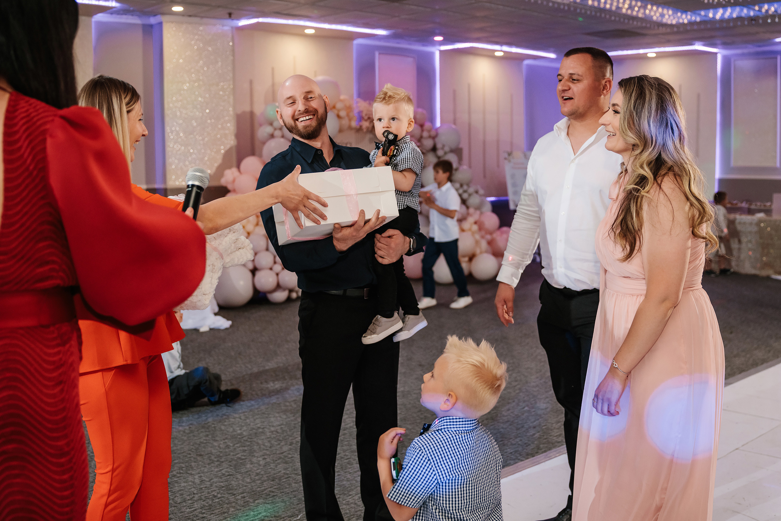 05.28.2023 Cumetria. Wedding family event photographer in Chicago Nick Yushevich