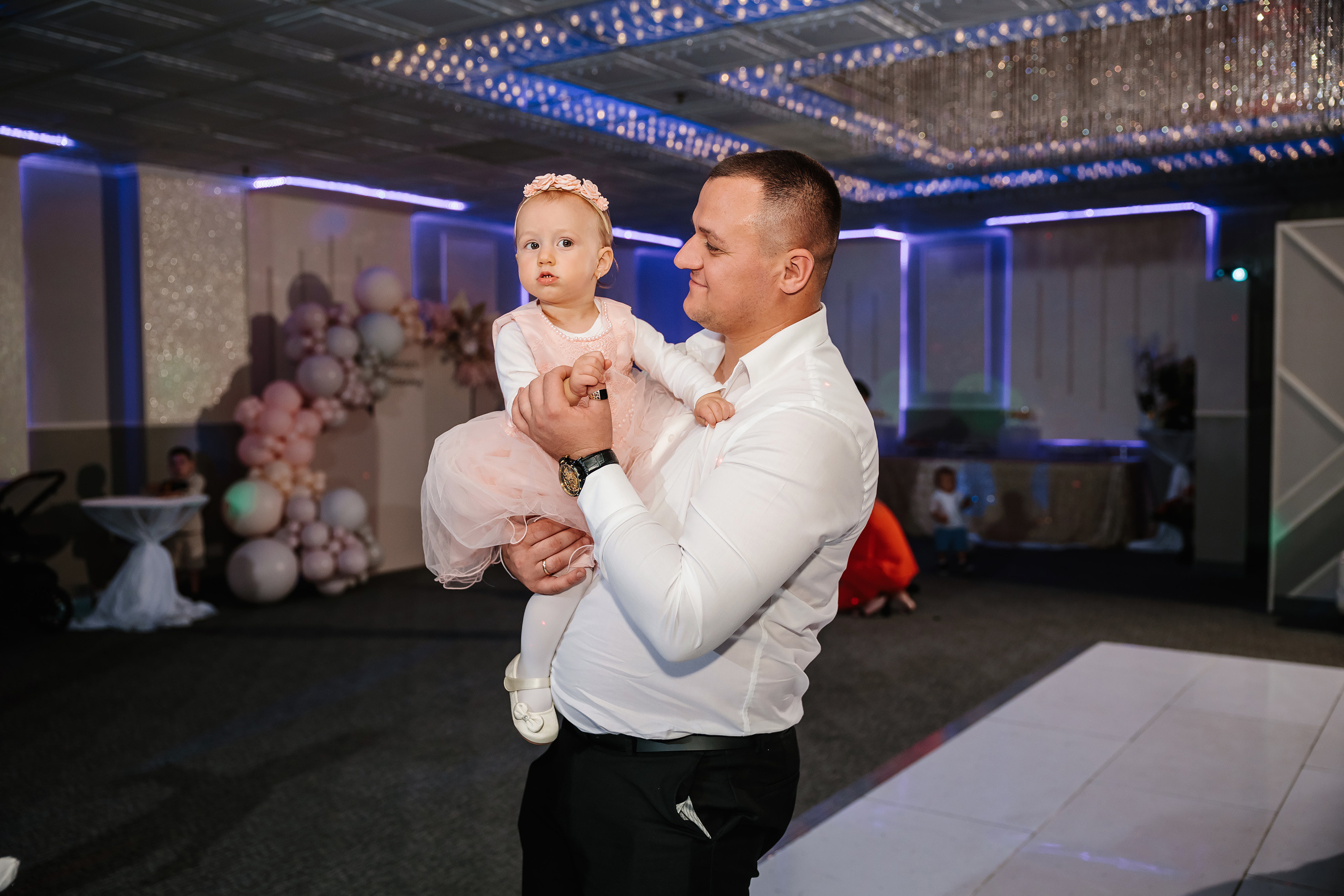 05.28.2023 Cumetria. Wedding family event photographer in Chicago Nick Yushevich