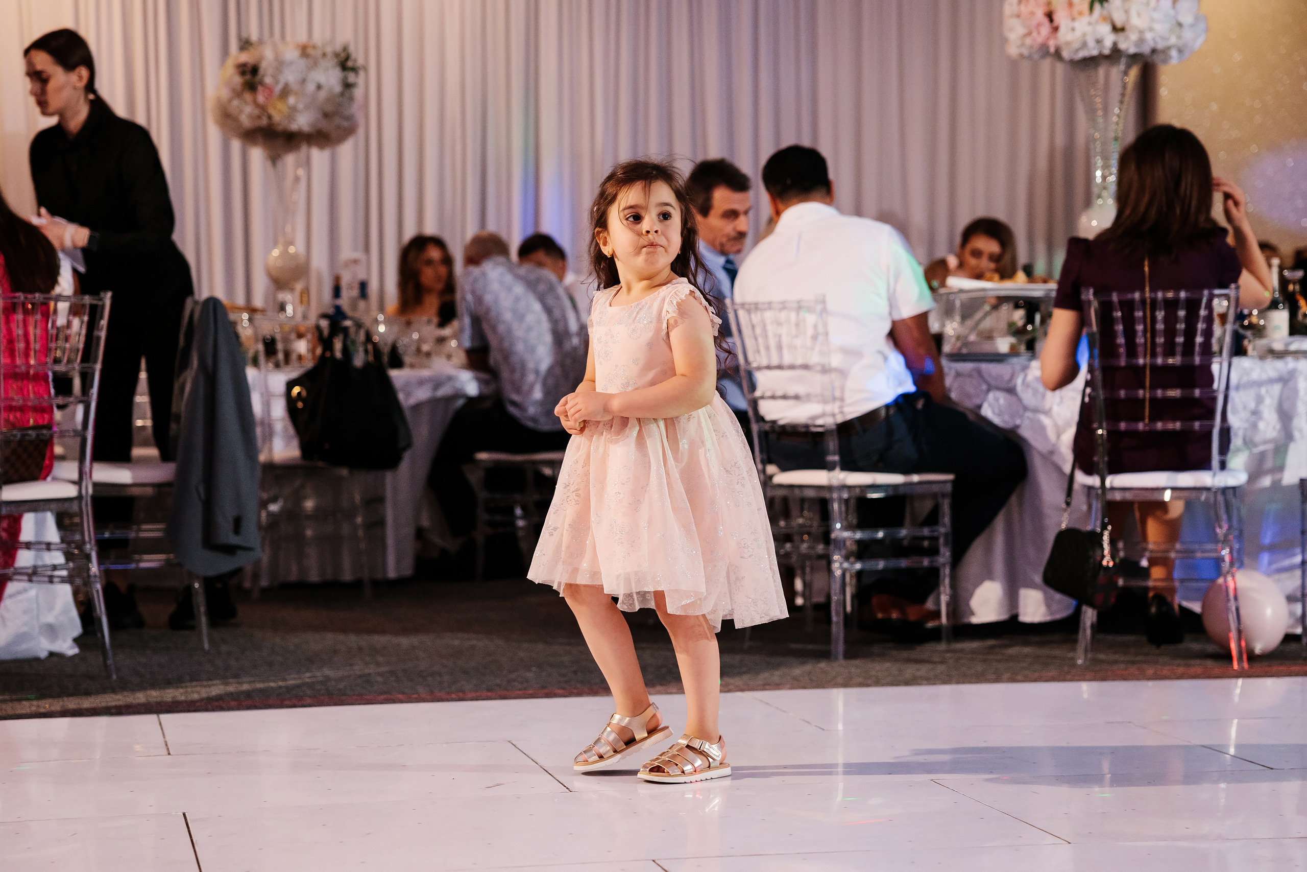 05.28.2023 Cumetria. Wedding family event photographer in Chicago Nick Yushevich