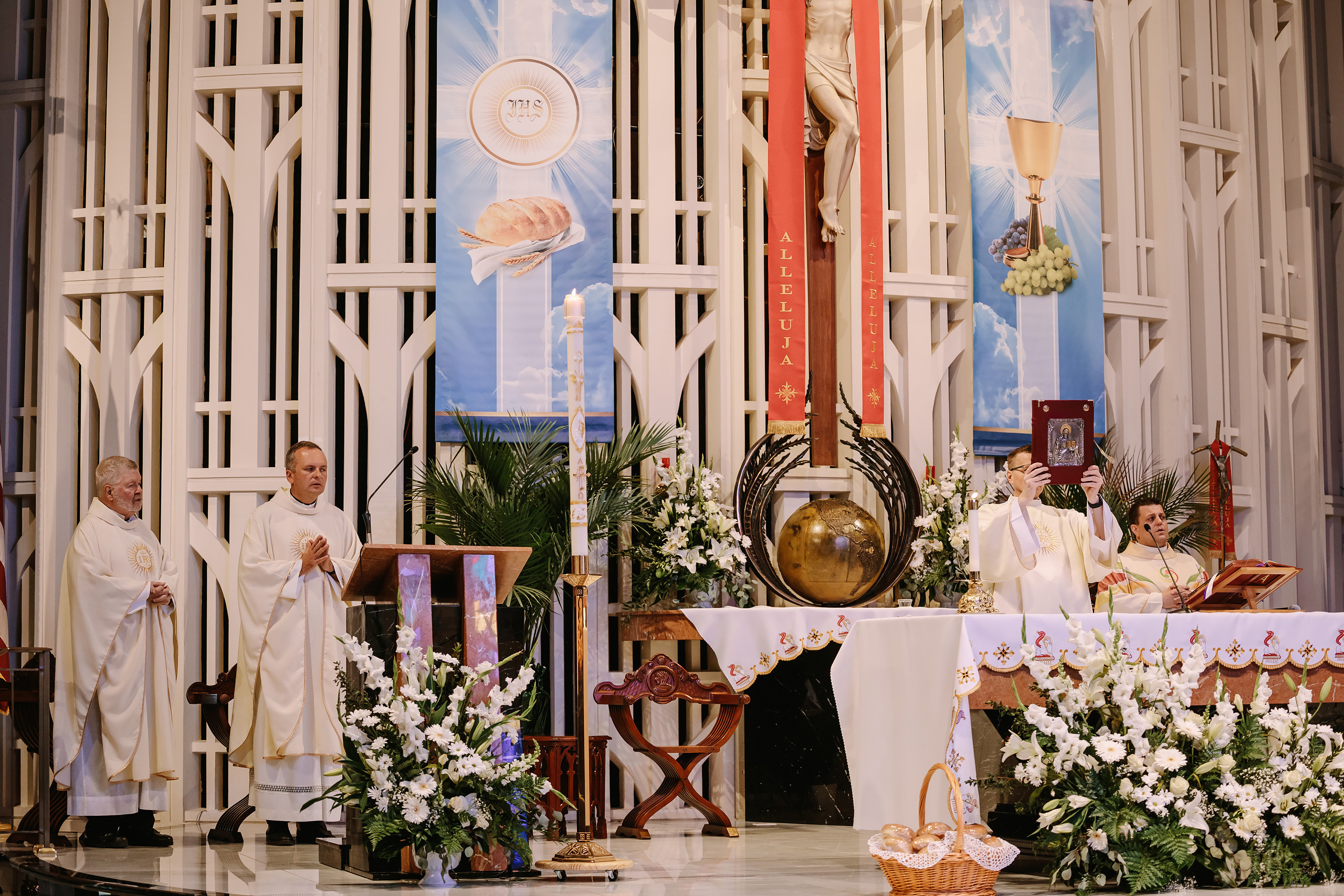 First Communion 05.06.2023. Wedding family event photographer in Chicago Nick Yushevich