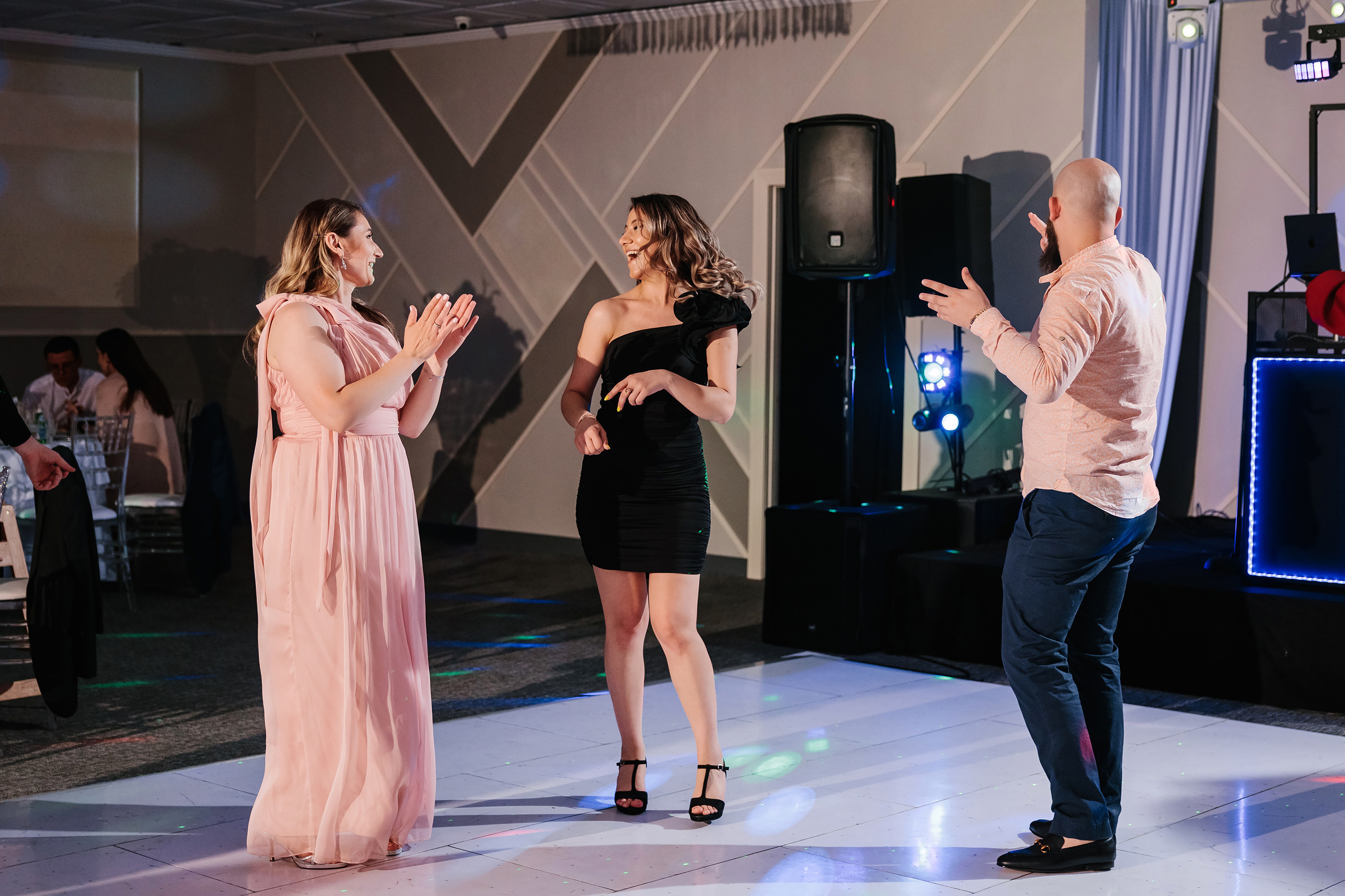 05.28.2023 Cumetria. Wedding family event photographer in Chicago Nick Yushevich