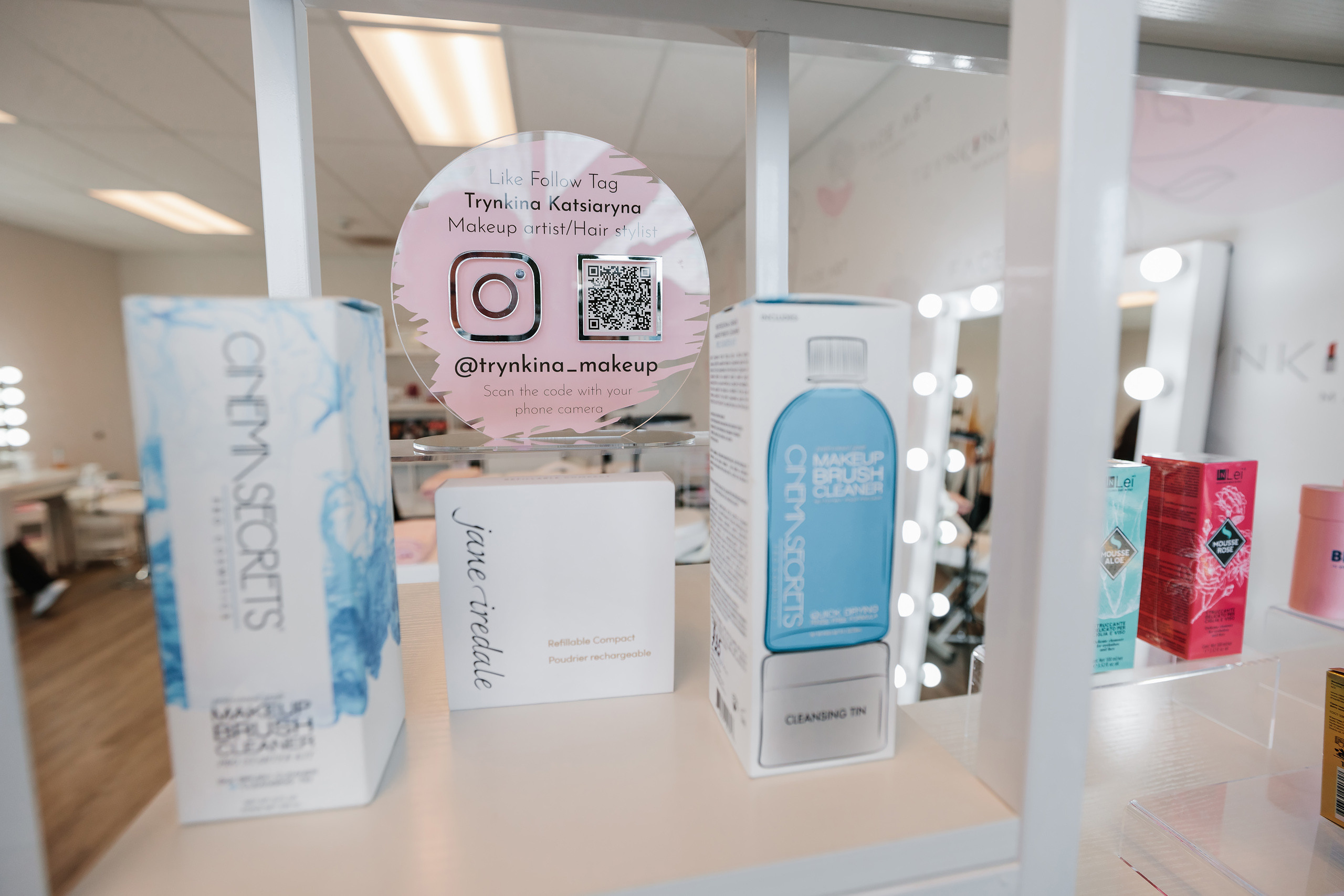 Trynkina Makeup 04.11.2023. Wedding family event photographer in Chicago Nick Yushevich