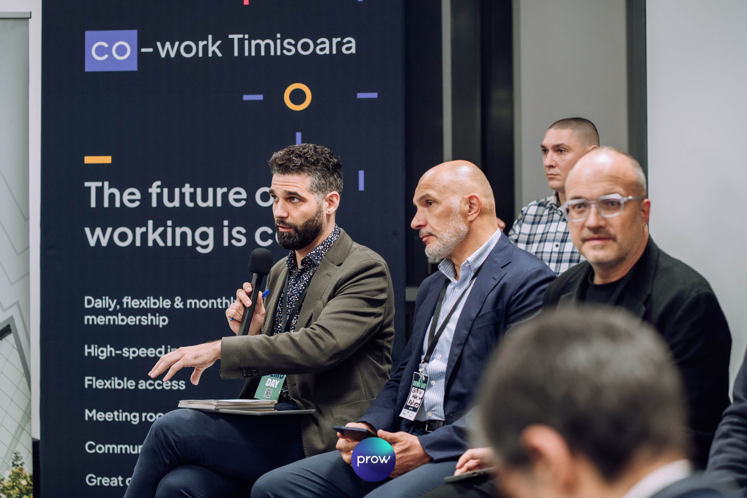 InVest DemoDay @ Cowork. Cozac Cristian Photographer