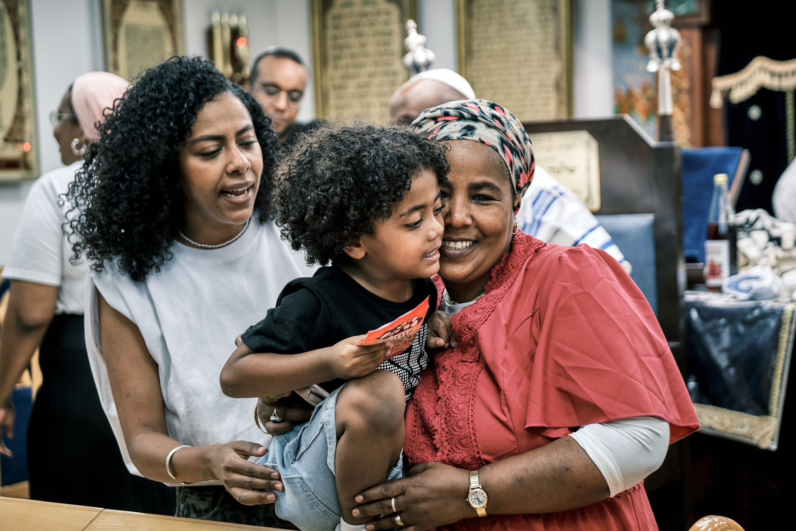 Middle East Photo Agency סוכנות צילום המזרח התיכון — צילום מקצועי והדפסת מגנטים לאירועים