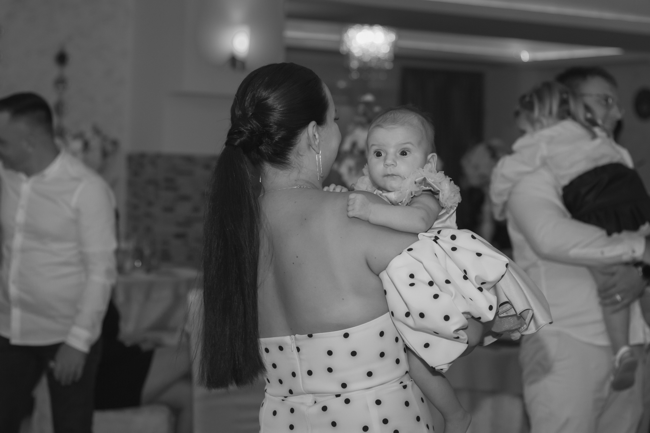 Ariana. Fotograf si videograf — evenimente si studio