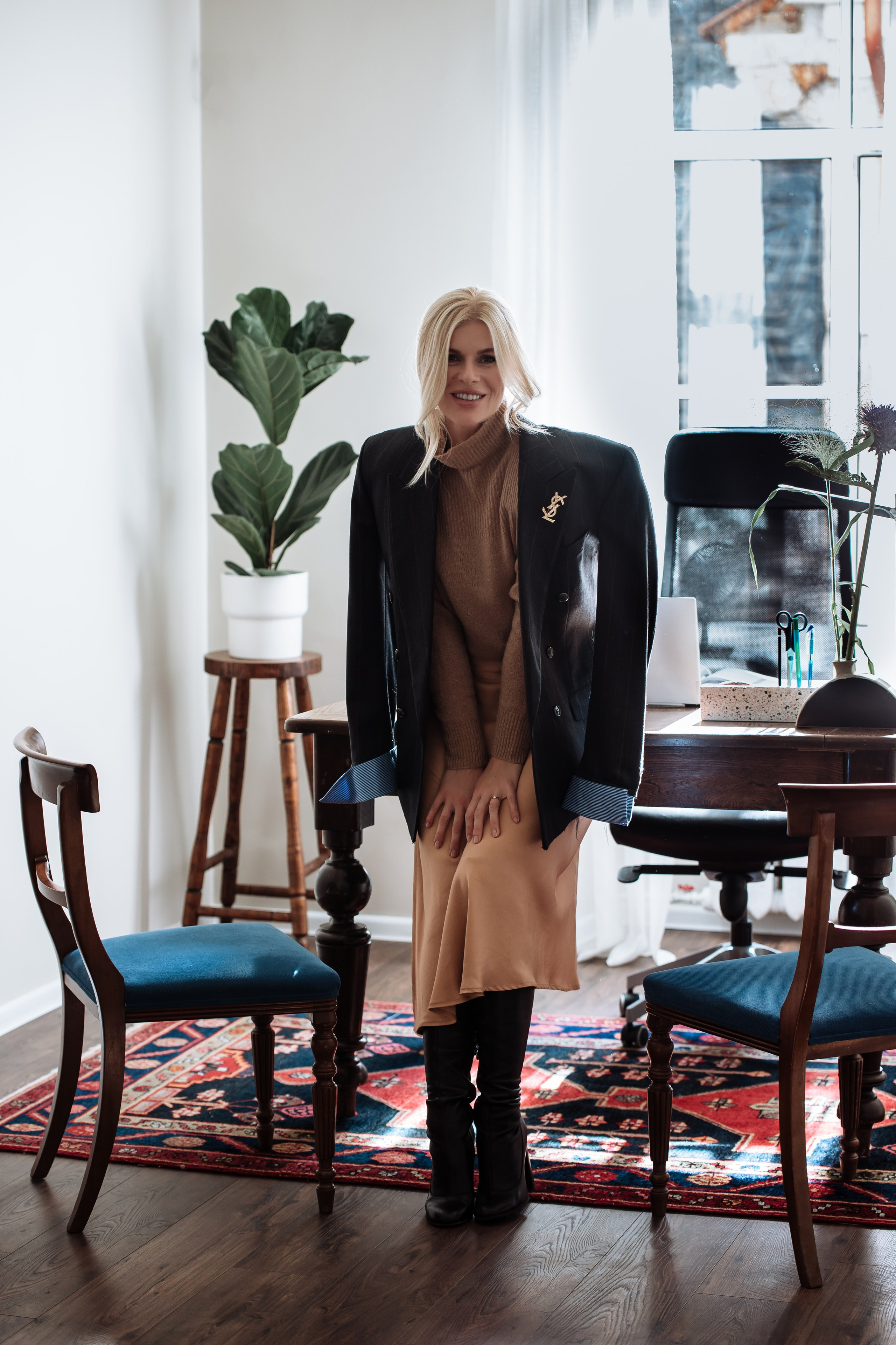 Agata|numerologė, radikalaus atleidimo trenerė. Wedding, christening and family photographers in Vilnius, Lithuania