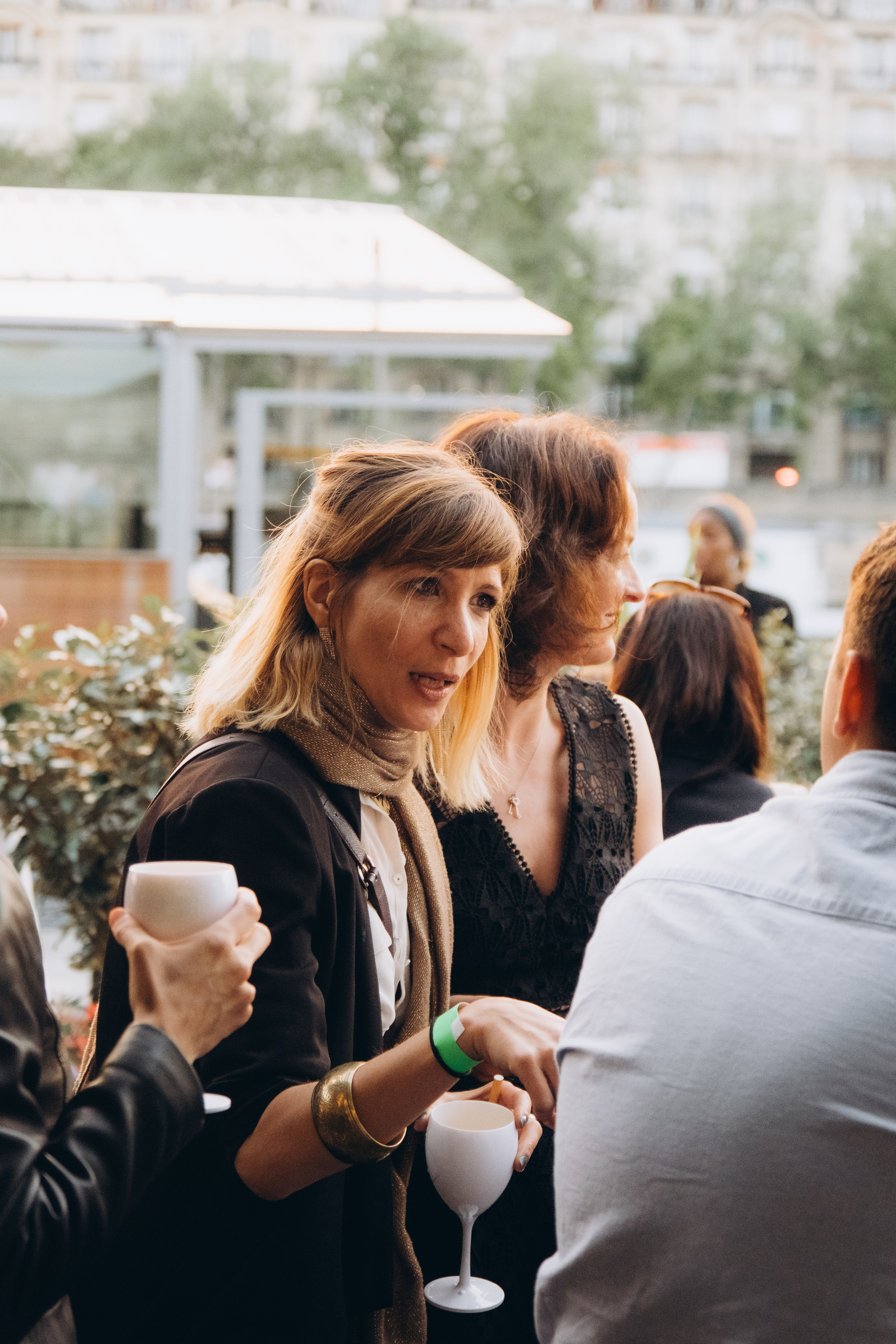 Marie’s Birthday with an Eiffel Tower view. Photographer in Paris Marina Chaput