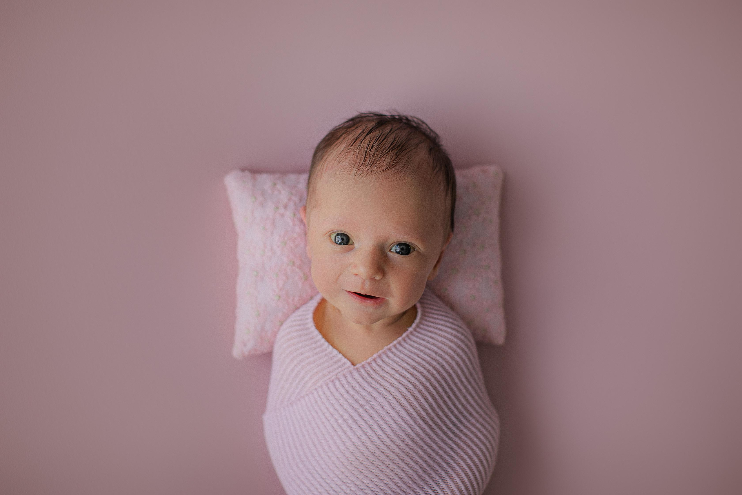 Newborn. Family, kids portrait and newborn photographer in Chicago Illinois