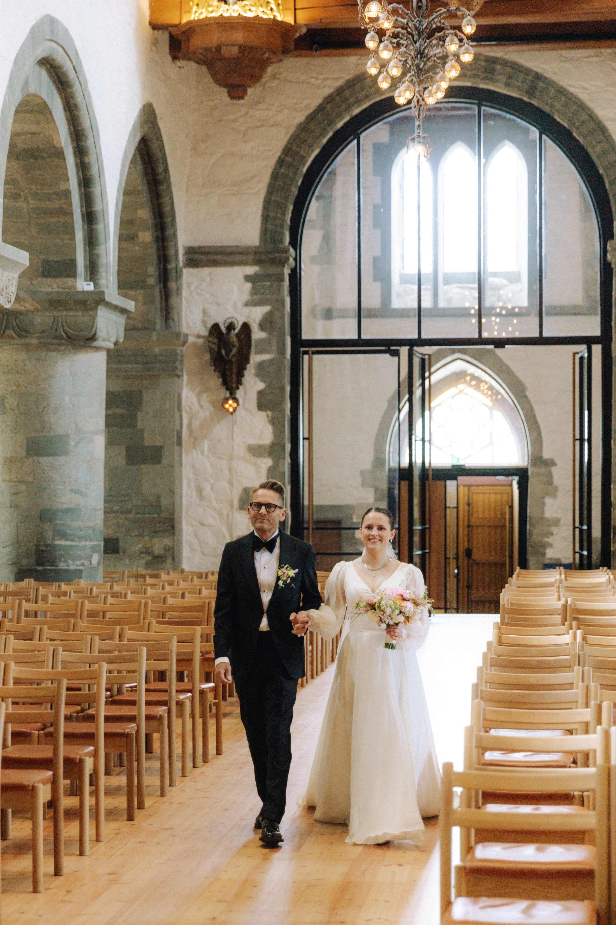 Just lots of love. Warm family & Wedding stories