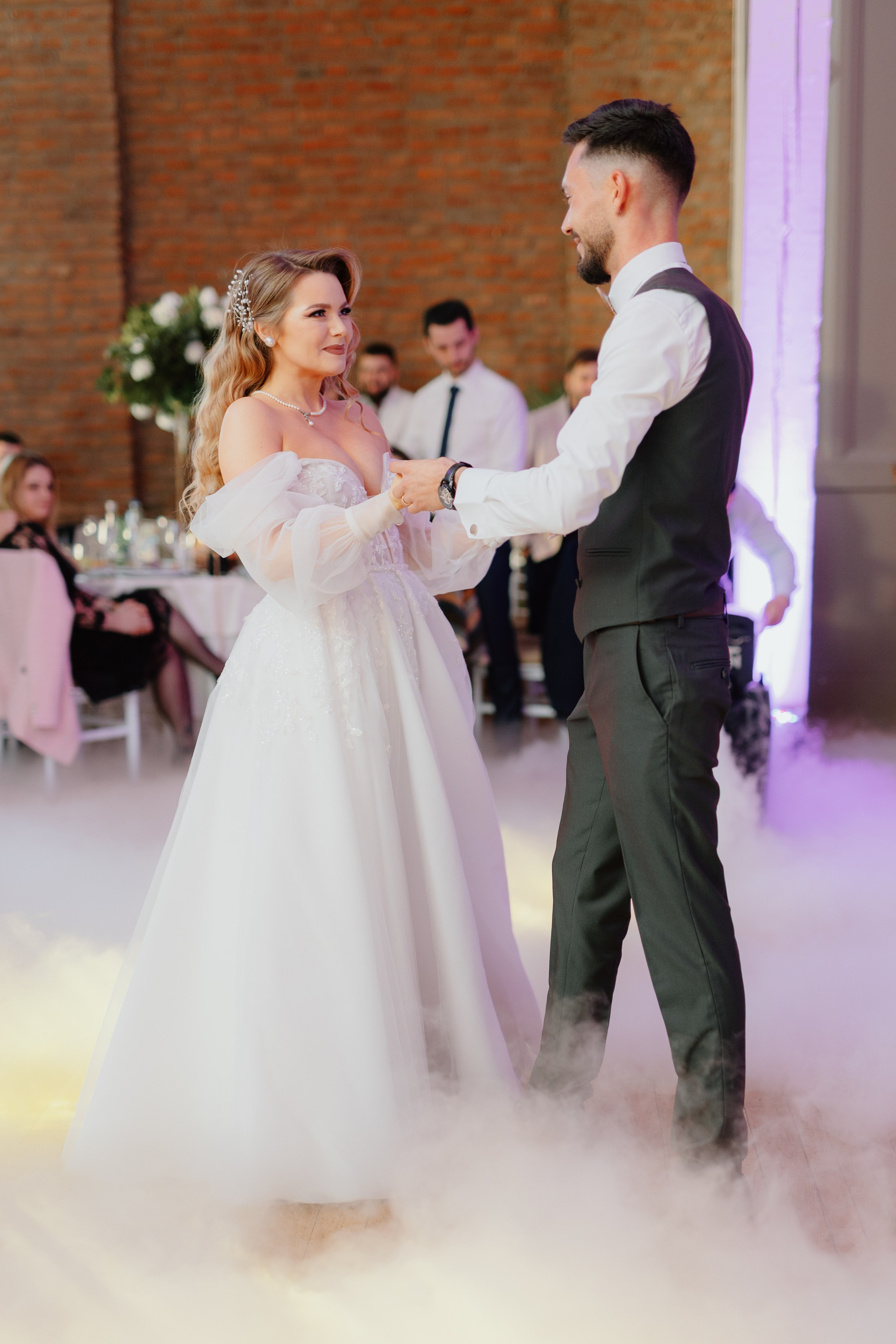 Nicoleta & Lucian. Main