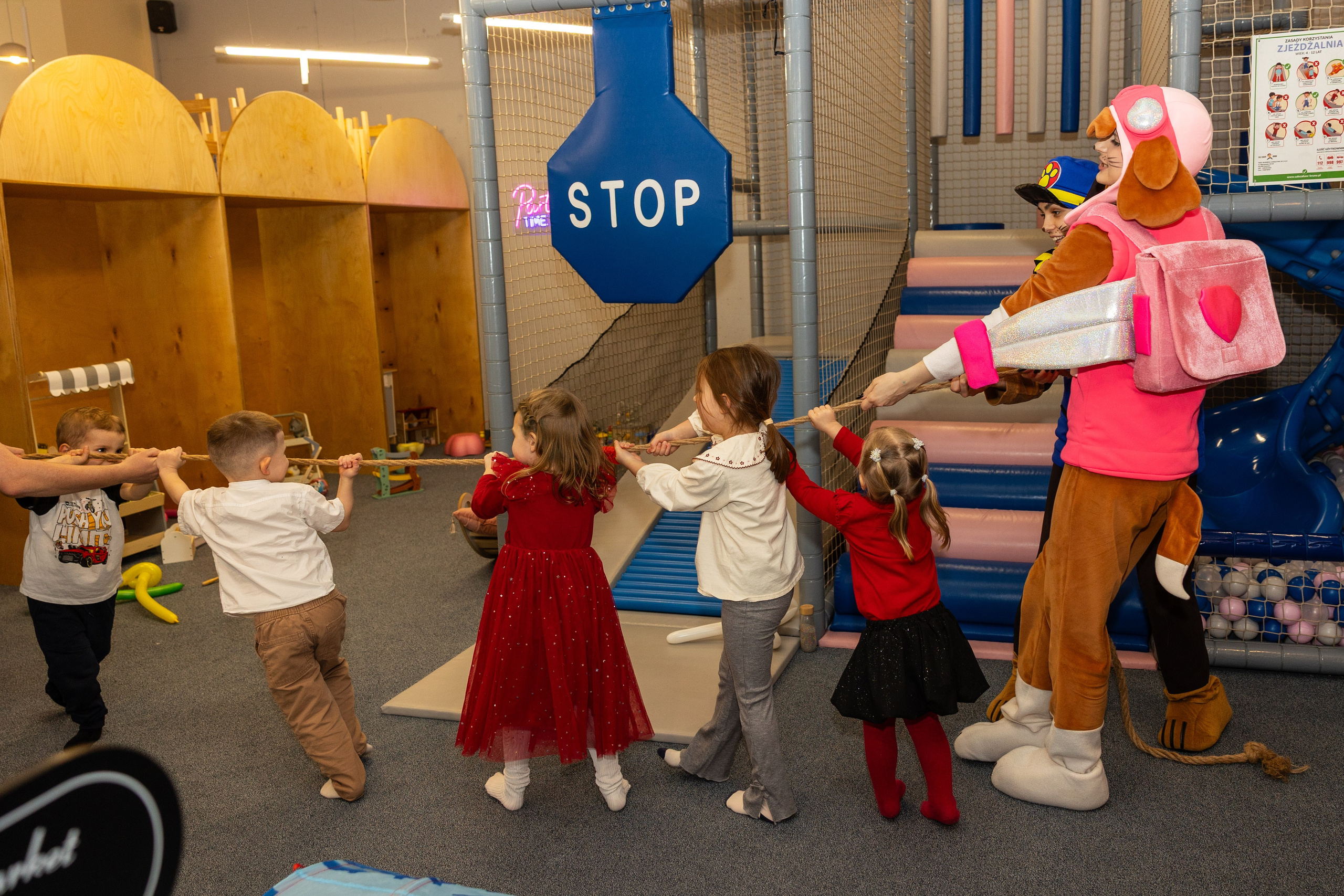 День рождения Артёма 24 января 2026 года. Семейный и детский фотограф в Варшаве Мила Бобровская