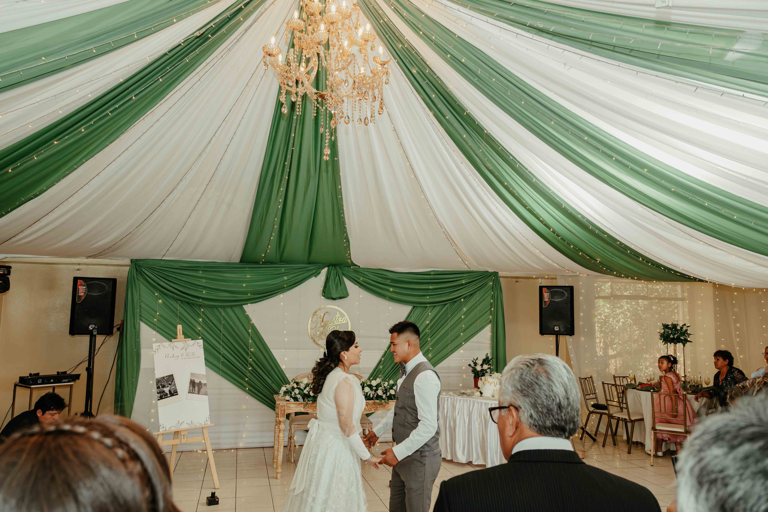 VICTOR Y MELANY BODA CIVIL. Studio KVTA | Fotografía y Video de Bodas en Arequipa
