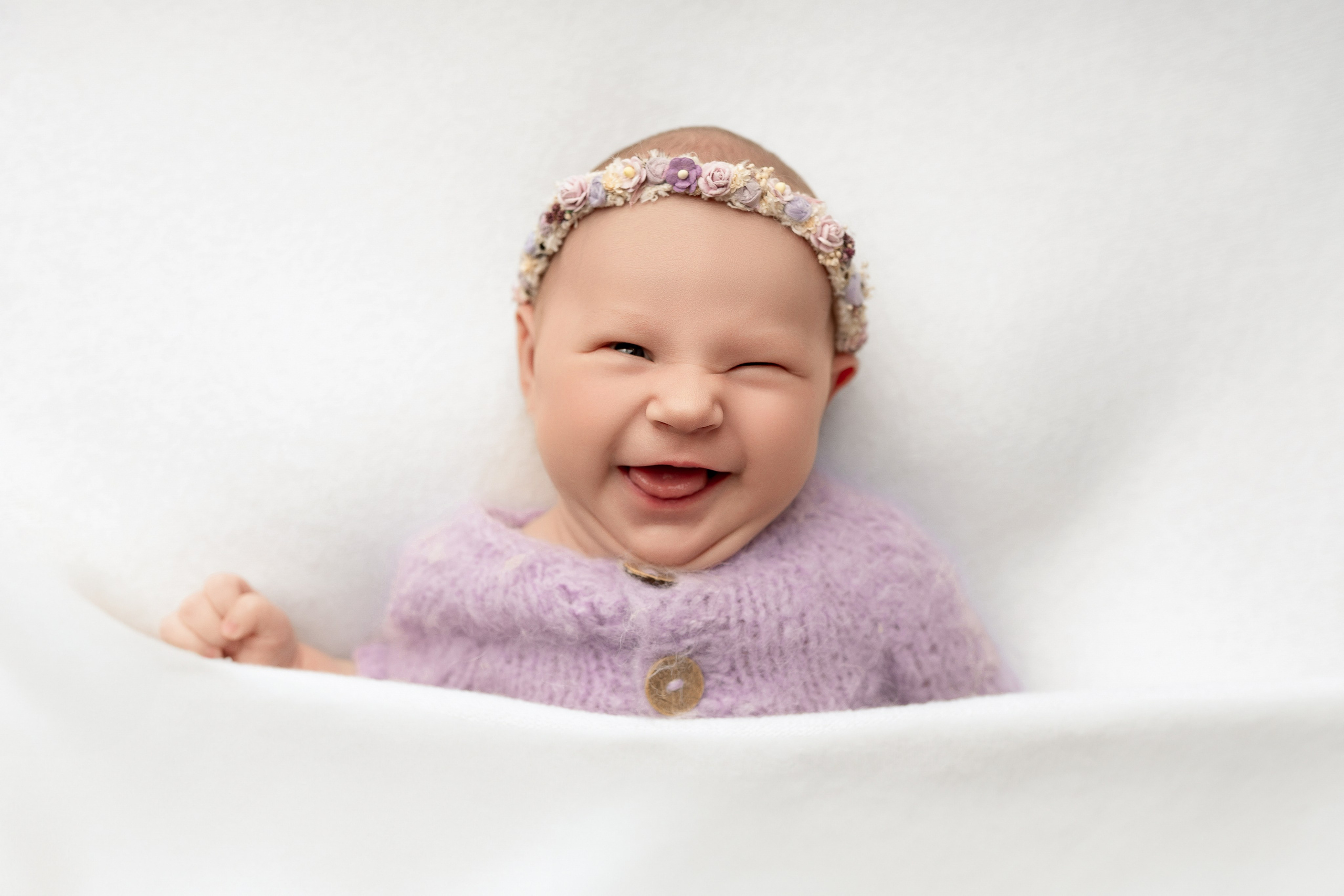 Esu Aleksandra naujagimių ir kudikių fotografė iš Vilniaus