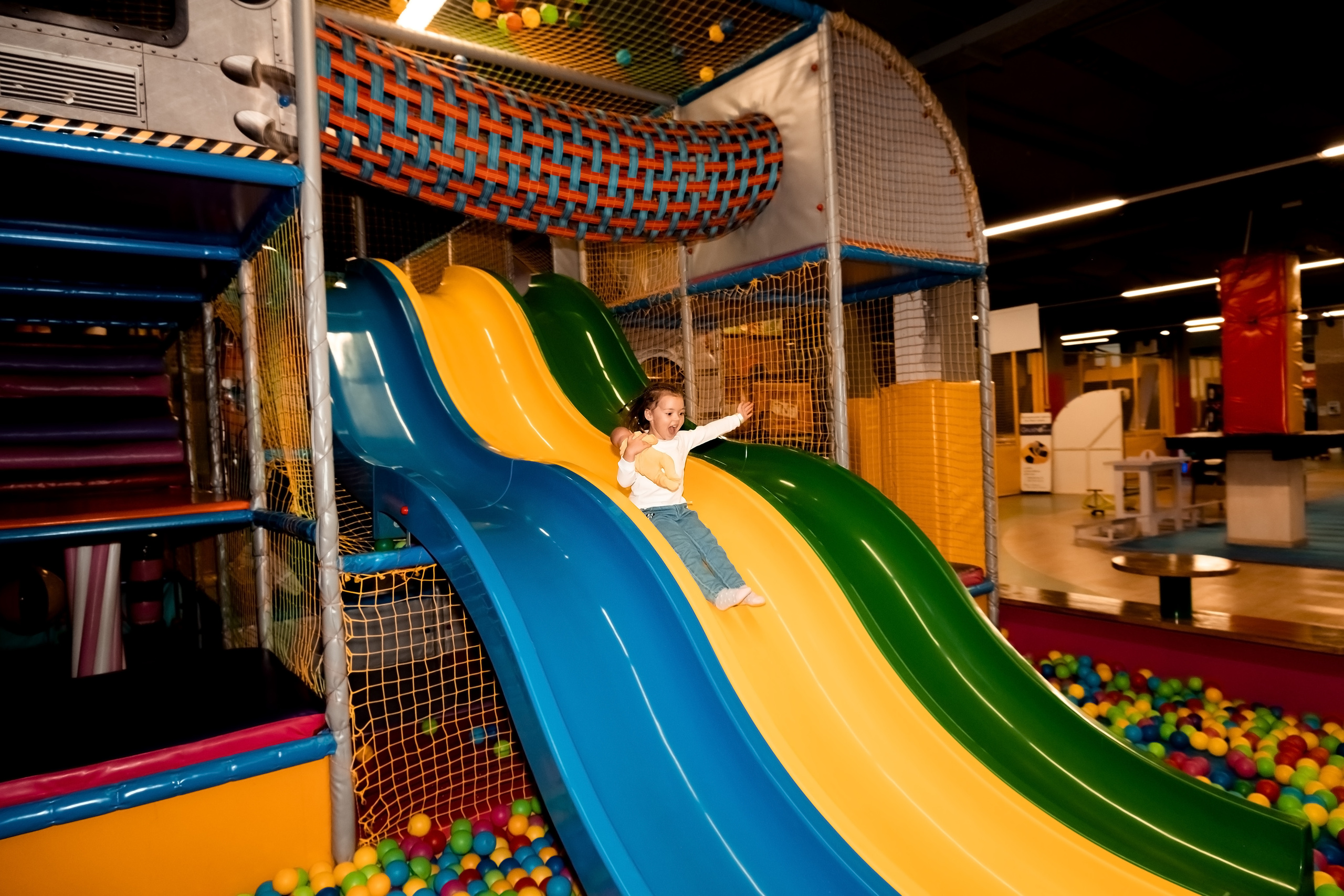 День народження в ігровій кімнаті. Валерія Сичова. Сімейний та репортажний фотограф в Португаліі