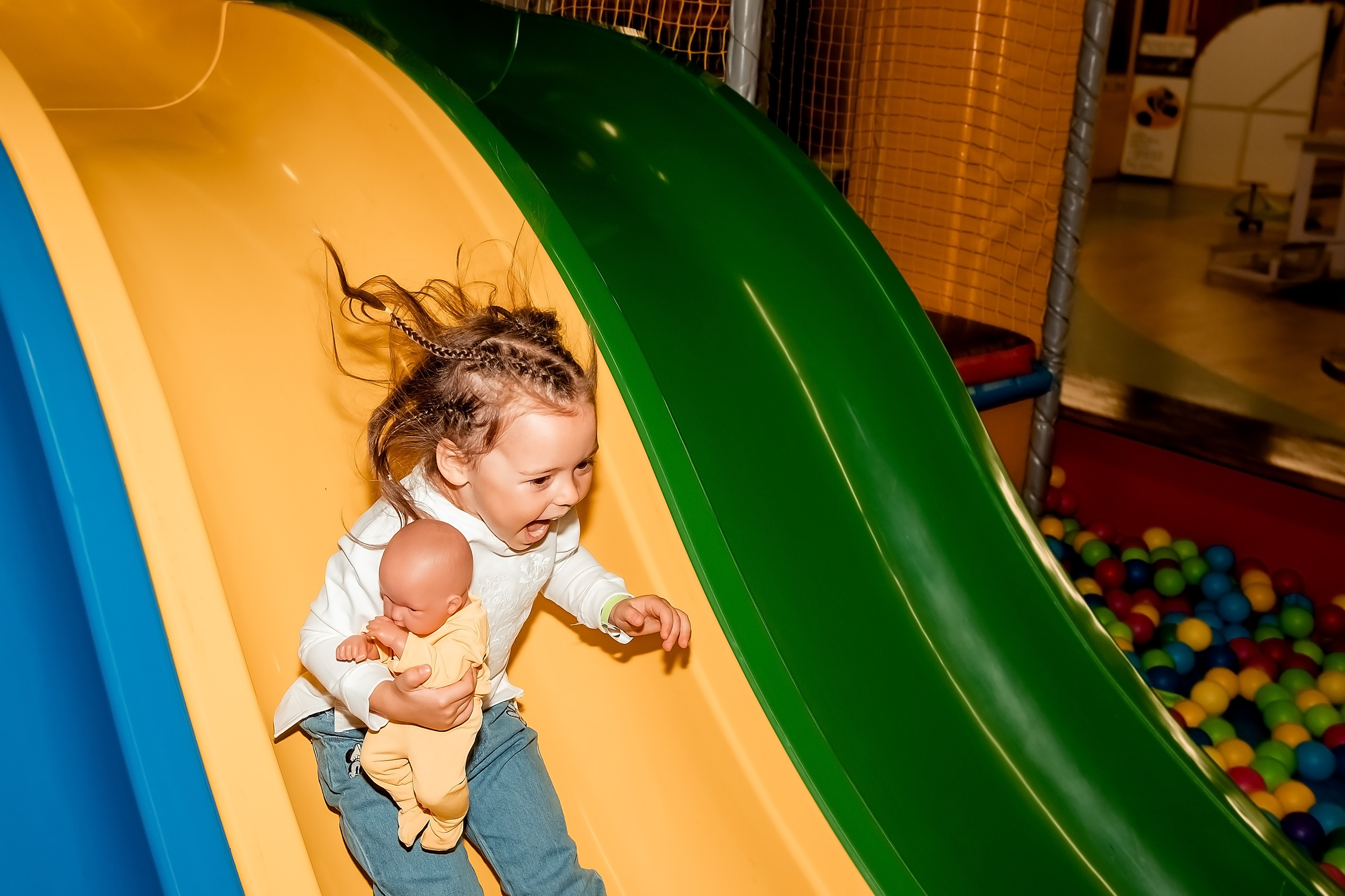 День народження в ігровій кімнаті. Валерія Сичова. Сімейний та репортажний фотограф в Португаліі