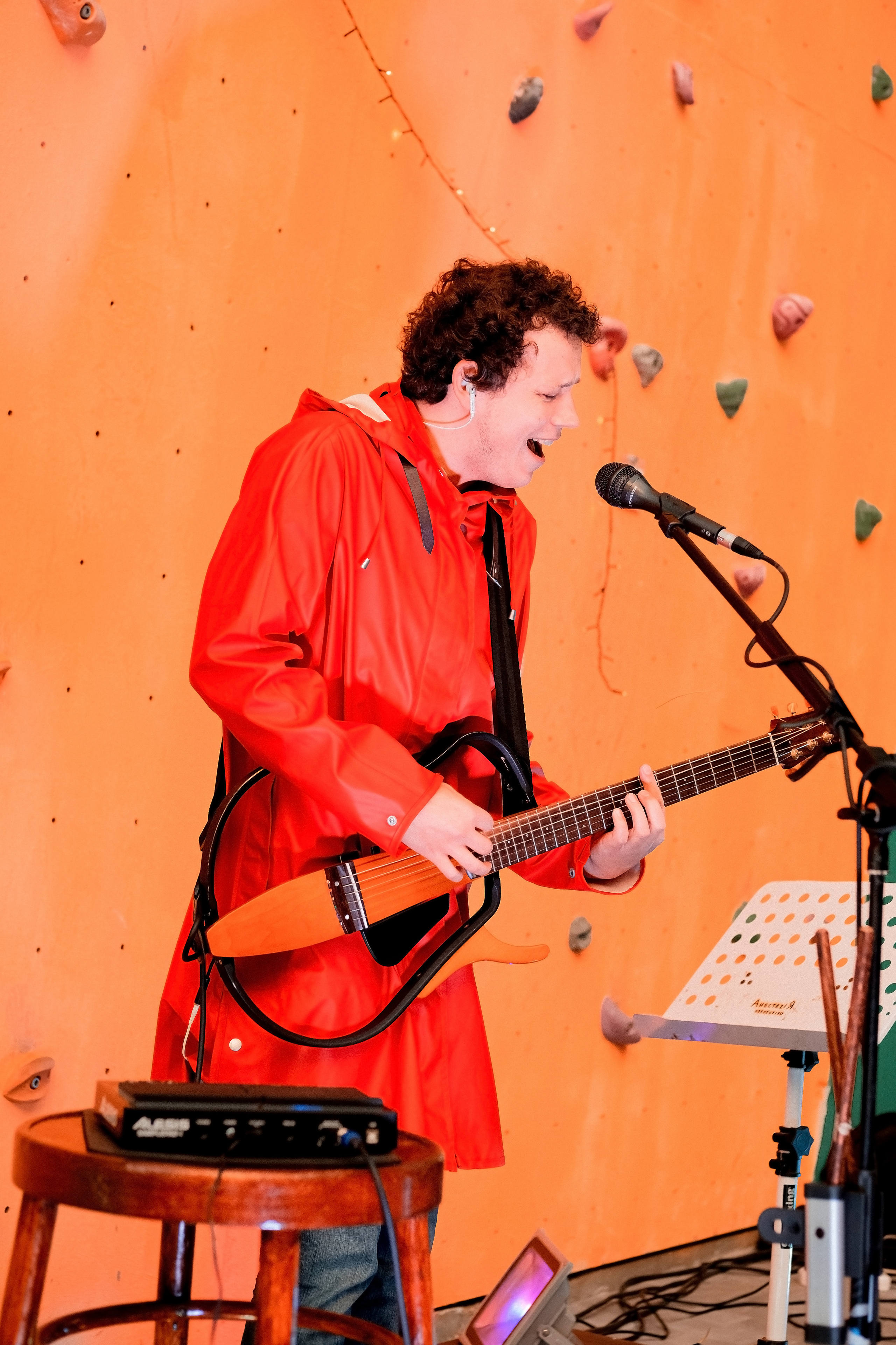 Концерт-онлайн під час карантину. RODIN N - RADIONIKA. Валерія Сичова. Сімейний та репортажний фотограф в Португаліі