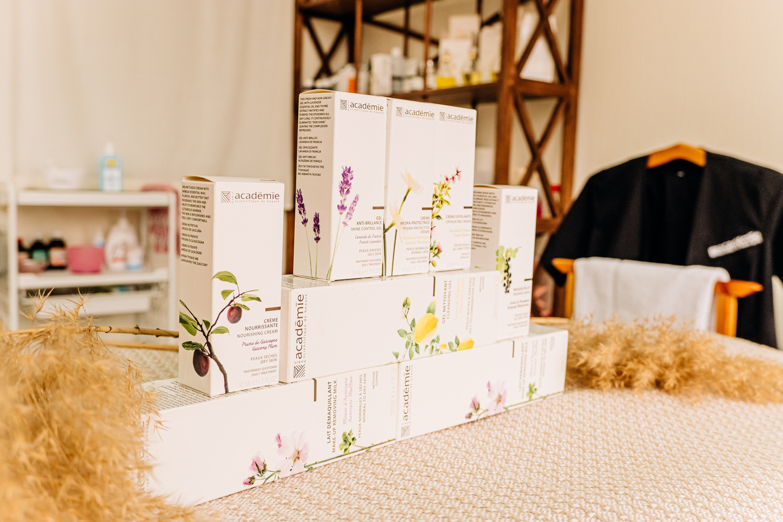 Фотоконтент для студії краси. Валерія Сичова. Сімейний та репортажний фотограф в Португаліі