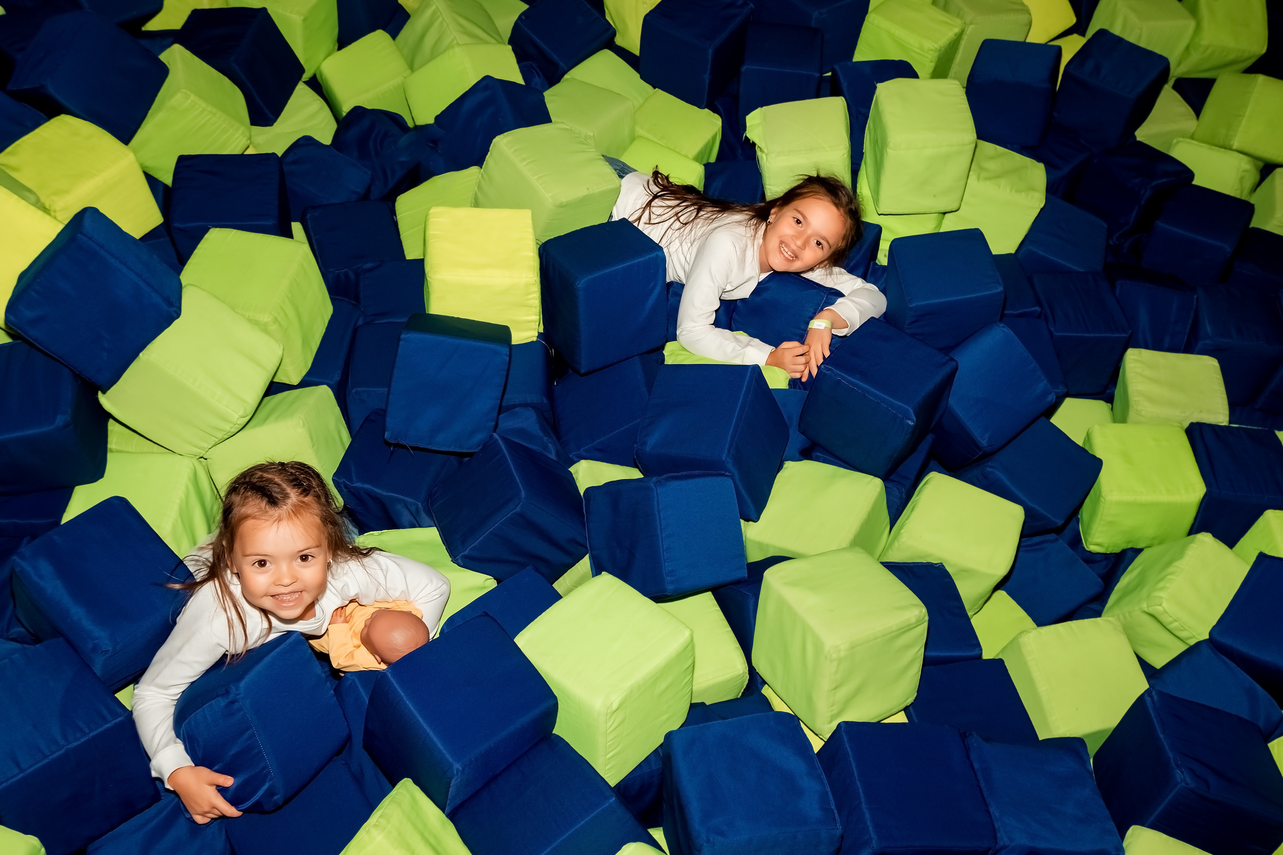 День народження в ігровій кімнаті. Валерія Сичова. Сімейний та репортажний фотограф в Португаліі