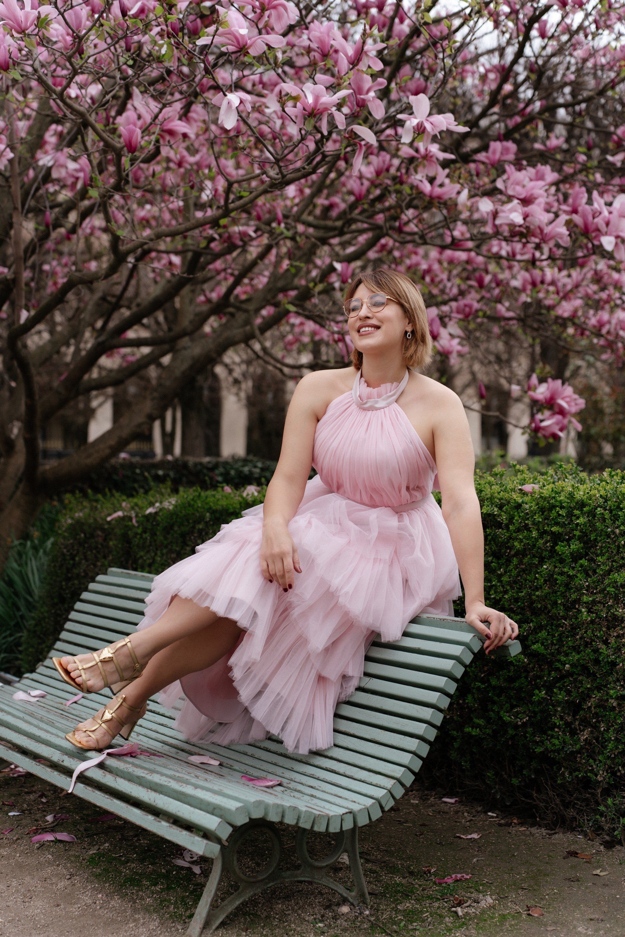 Solo Portrait Session: Magnolias. Paris Photographer & Videographer