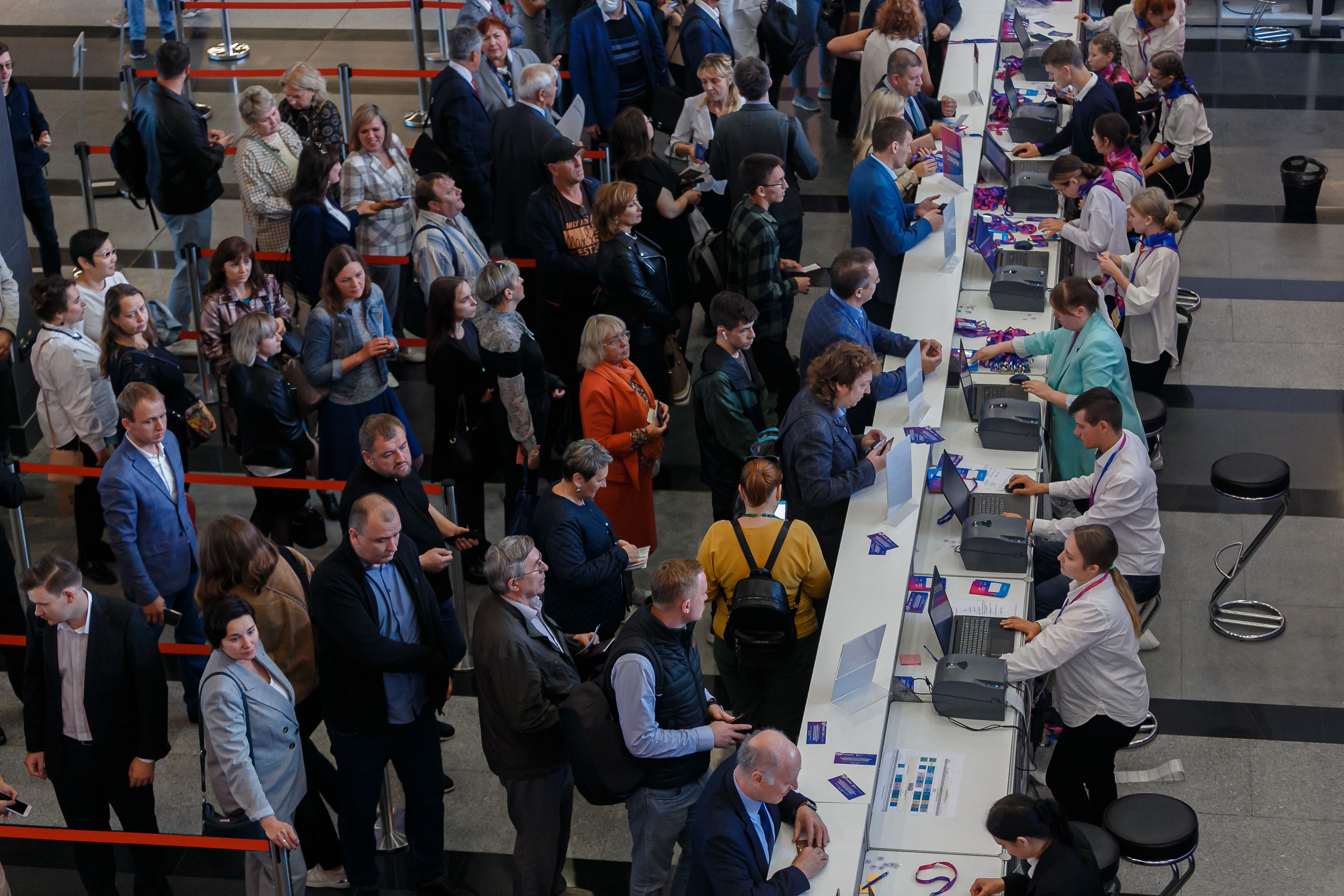 Foro Internacional de Desarrollo Tecnológico. Fotógrafo de retrato, familia y reportajes en Valencia | España | Europa Vitalii Lumier