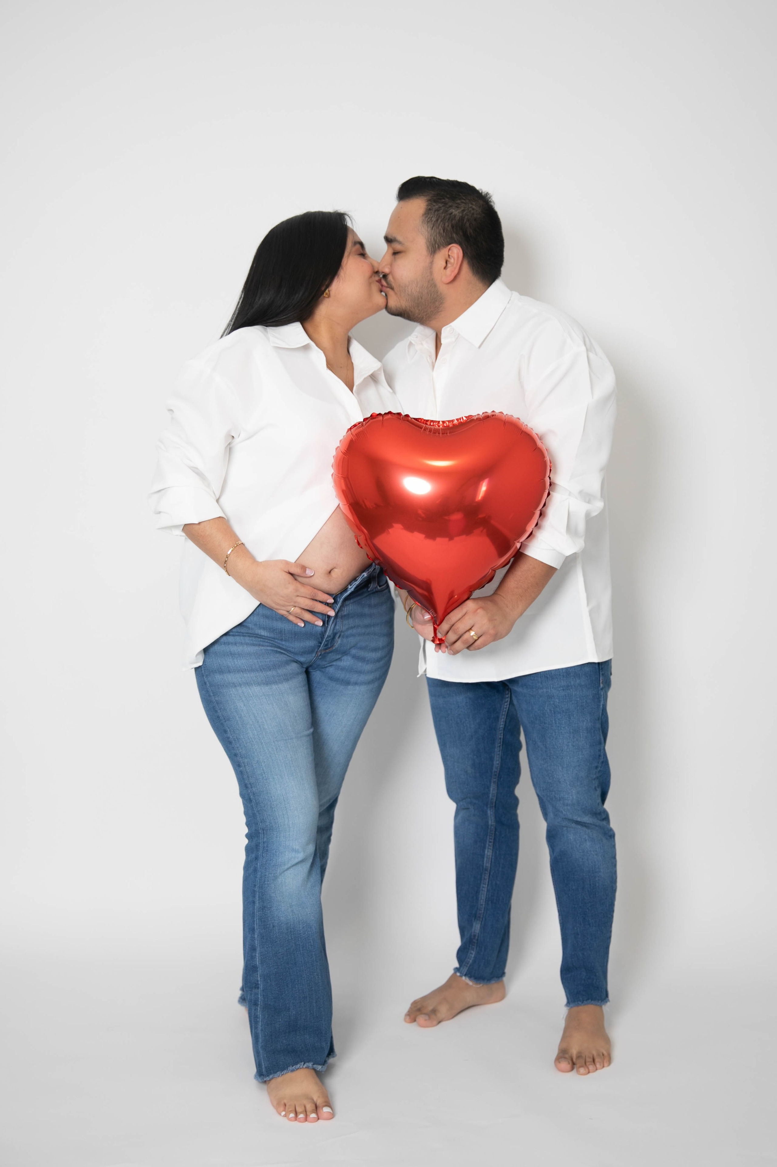 Maternity Photos — Gender Reveal. Ching Li Photography