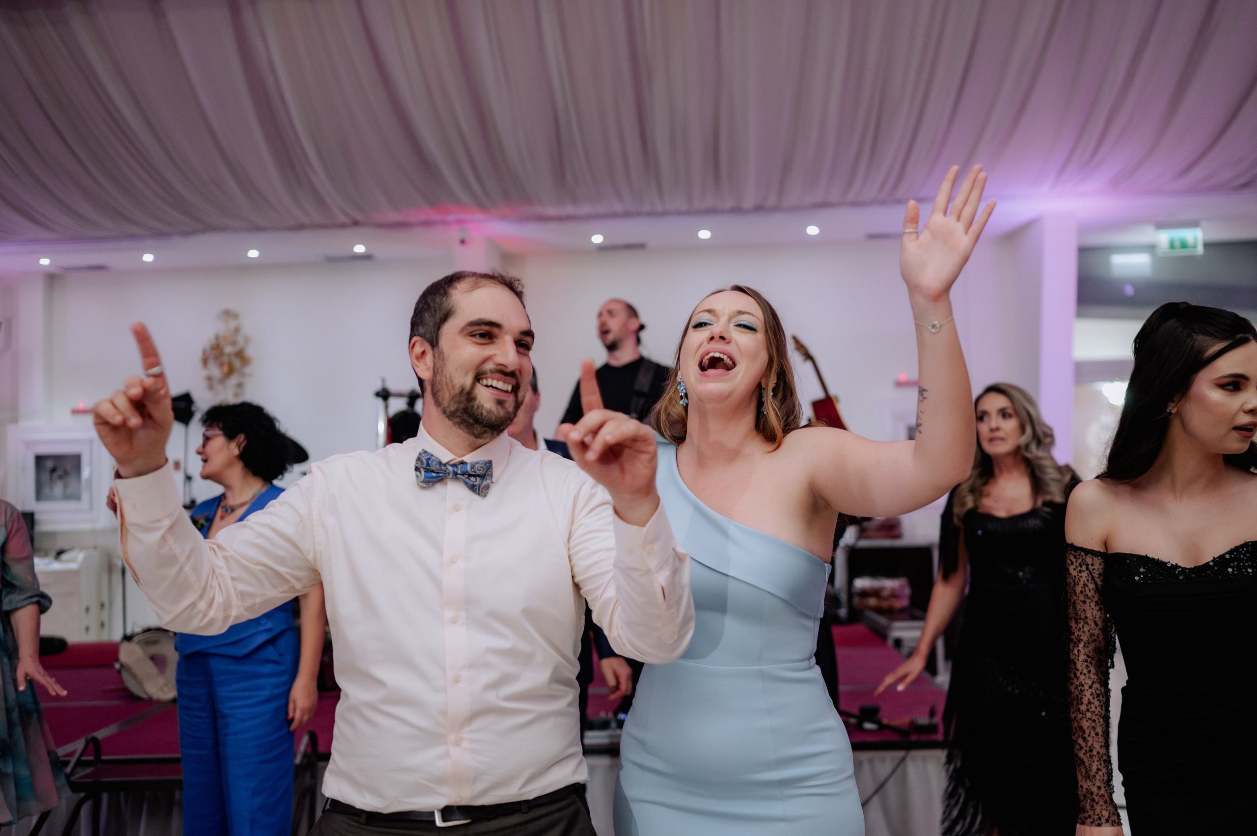 Nunta la Hotel Capitol Iasi. Proud Vision Weddings | Wedding Photography & Film — Servicii profesionale Foto Video Nunta Iasi