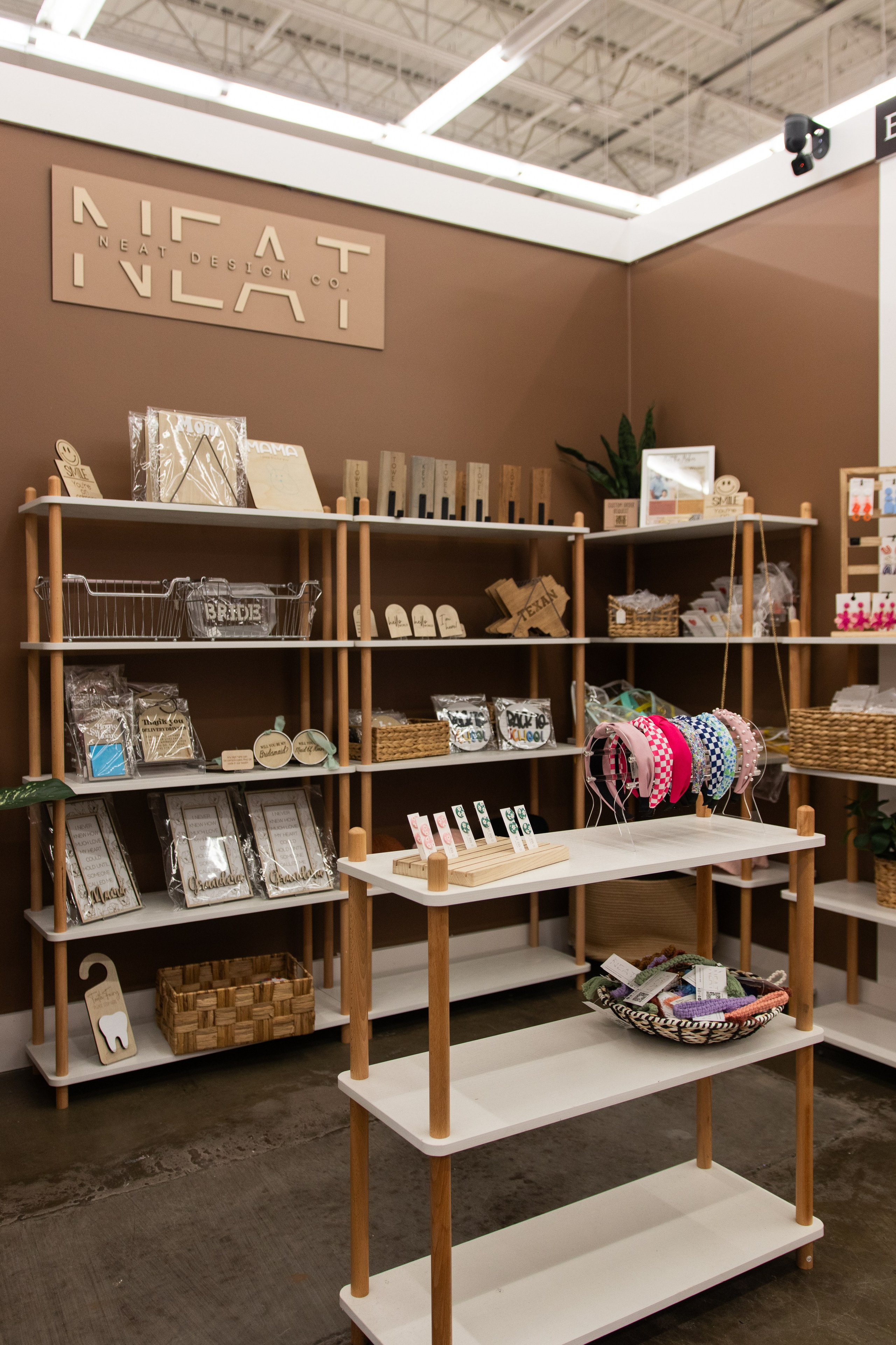 Painted Tree Boutiques fall collection retail photoshoot in Round Rock