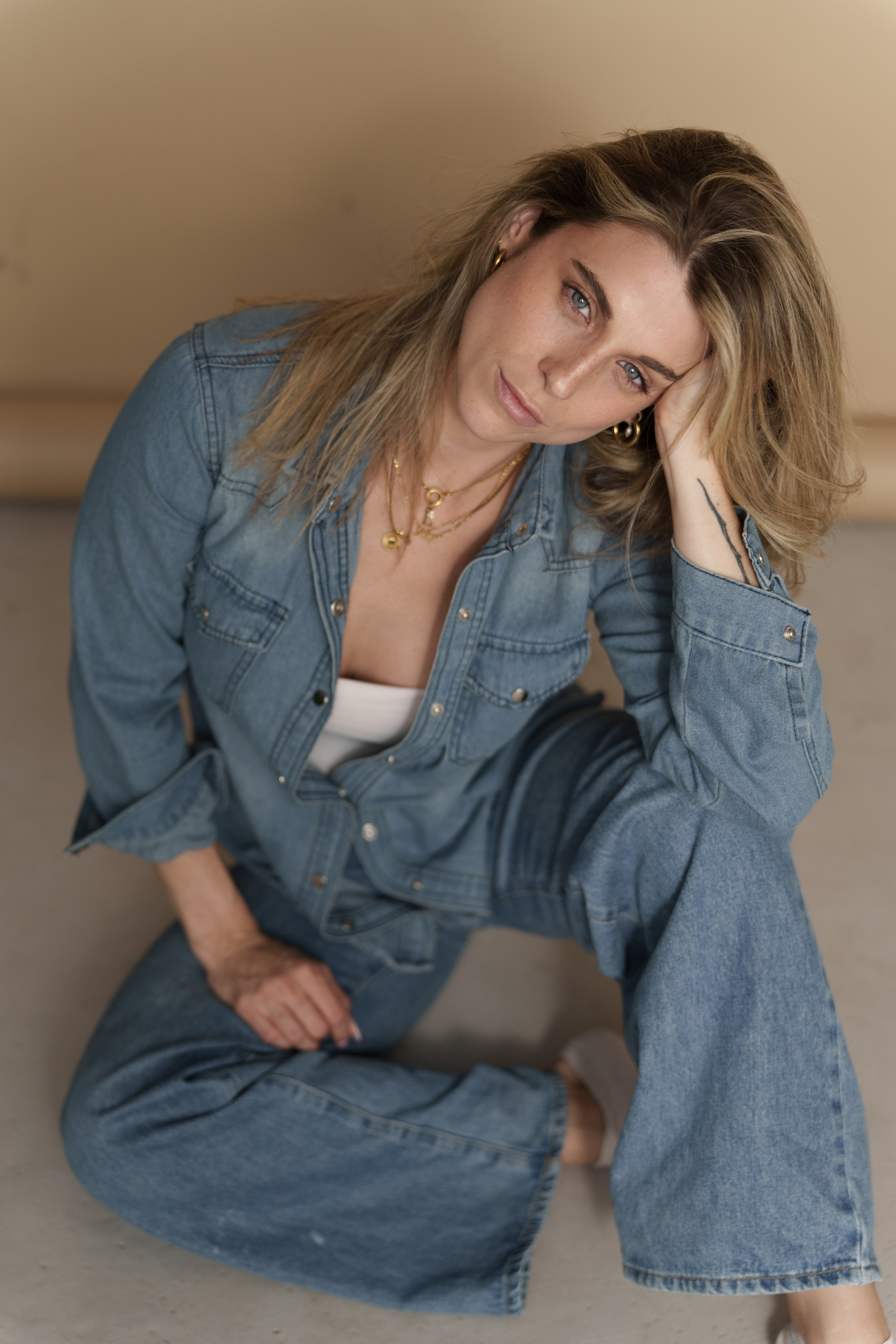 „Kölsch&Shoot“ in Cologne w/ Lisa (Set #2). URBANSTREETFILES.ART