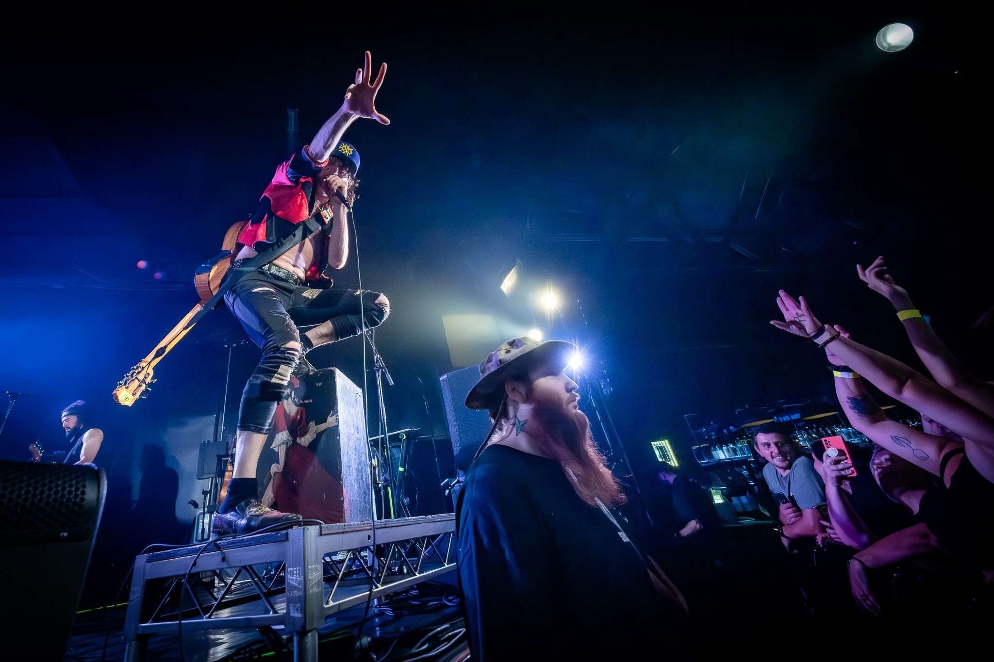 GOGOL BORDELLO / SACRAMENTO. Reportage concert portrait photography in the San Francisco Bay Area