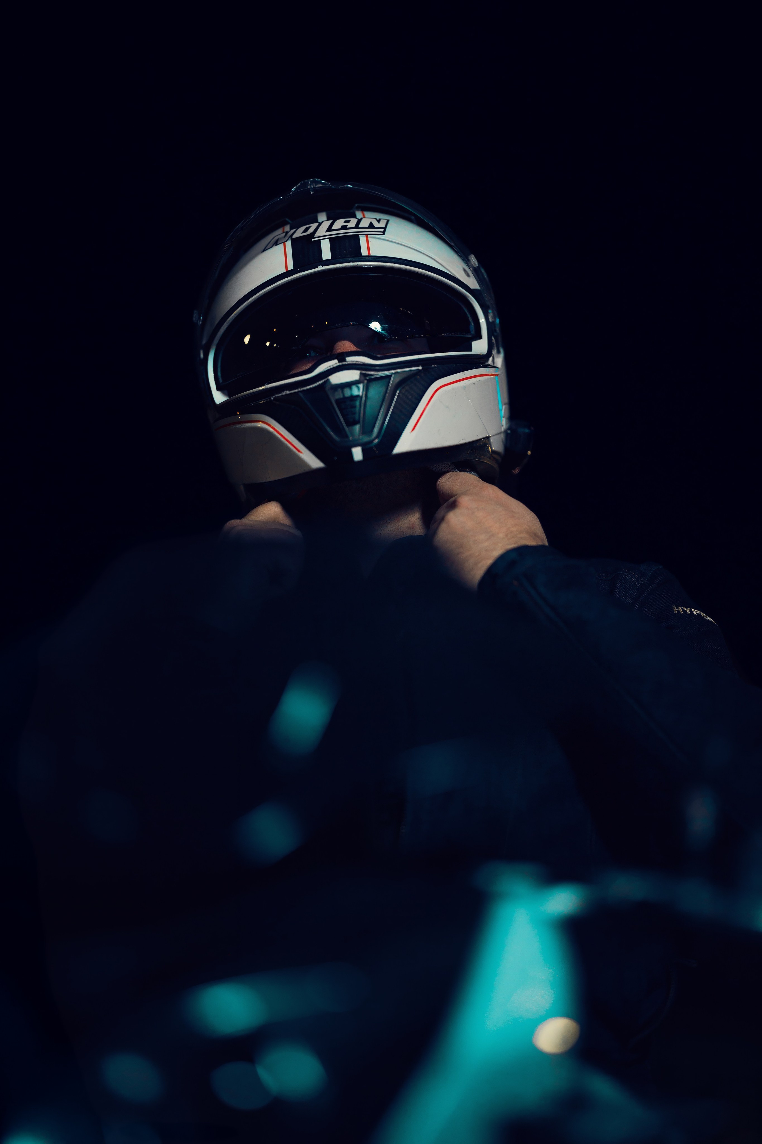 Ivan. Nifty photography — коммерческий и портретный фотограф в Ташкенте. Студийная и выездная съёмка