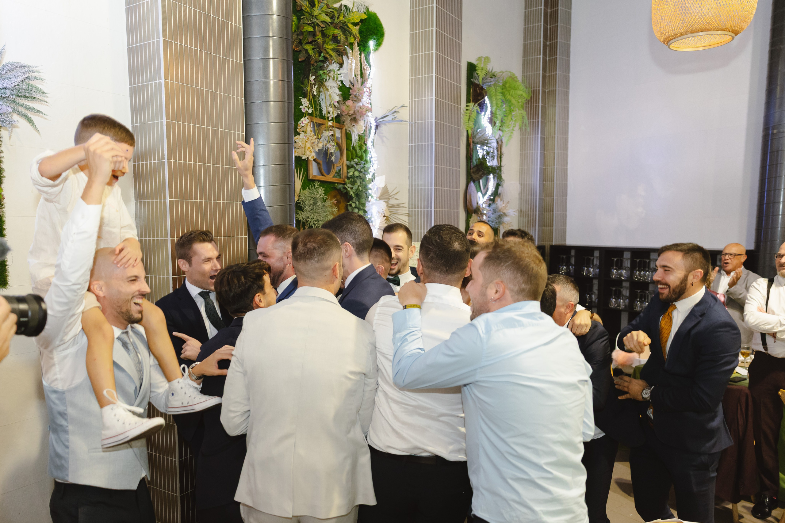 EVA & GUILLE. Fotógrafo y Videografo de bodas y eventos