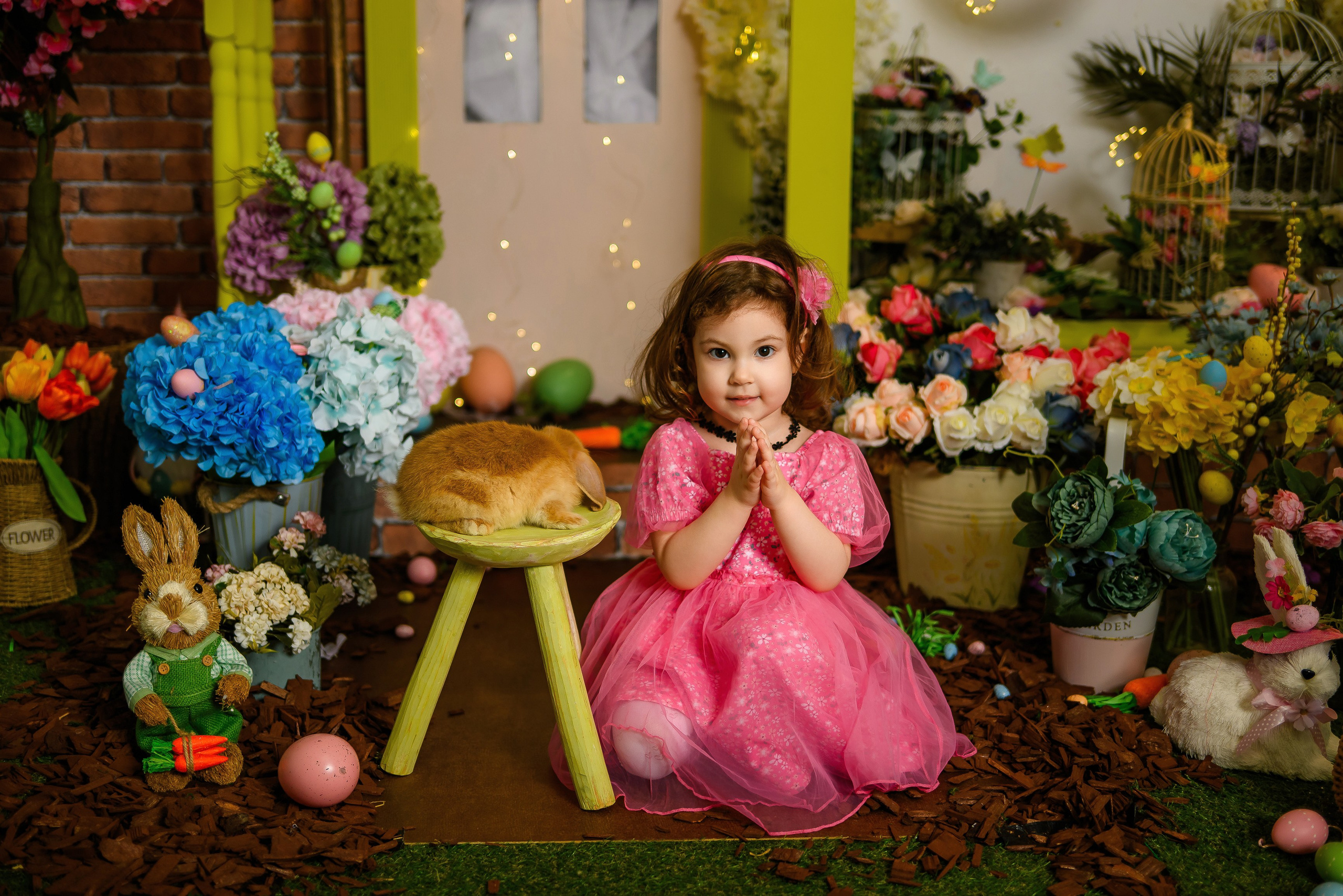 Sedinte foto Paste. Daria Kids Photo by Alexandra Tomoiu | Fotograf familie si evenimente | Militari Residence, Bucuresti