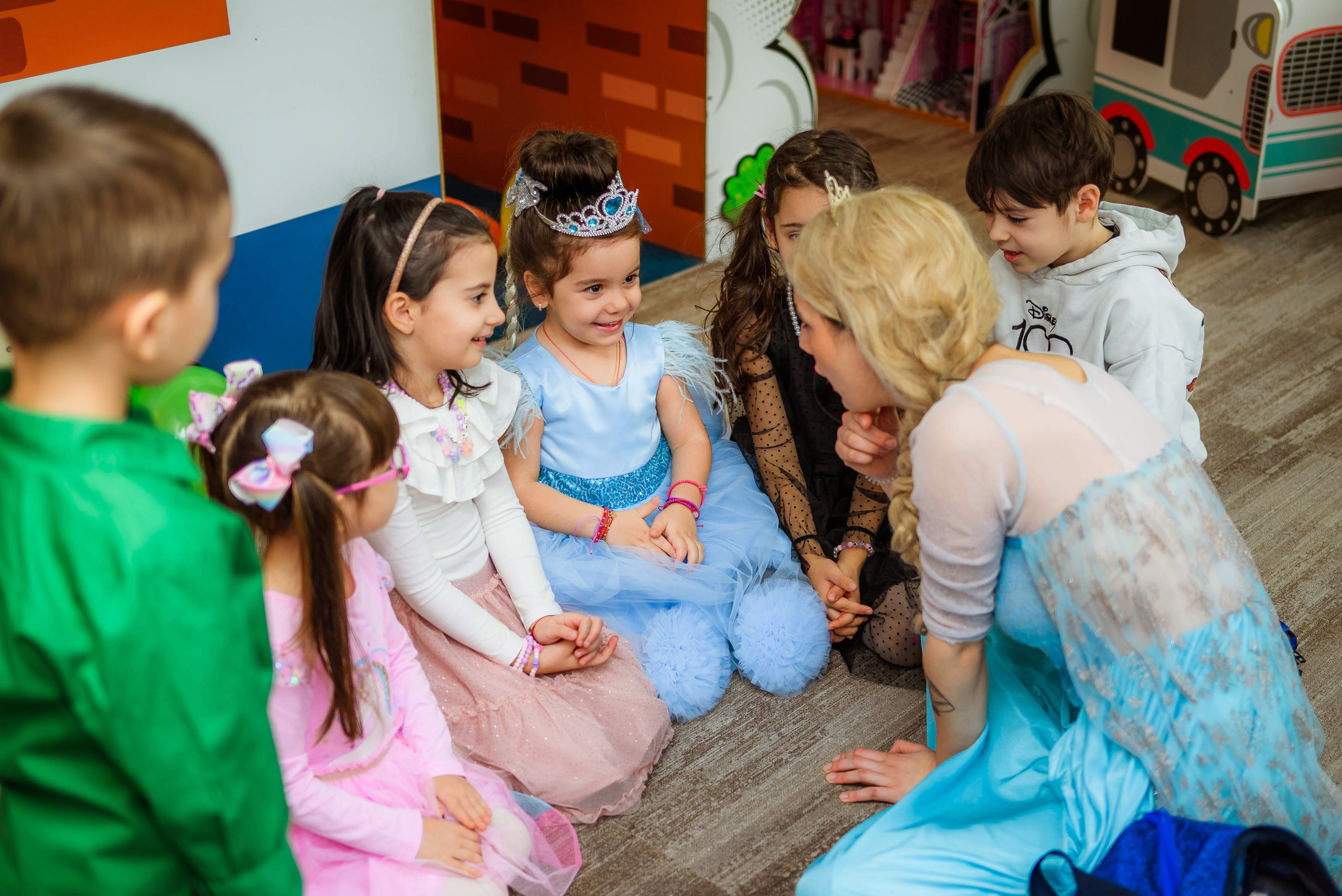 Fotograf mot, turta si aniversari Bucuresti | Daria Kids Photo