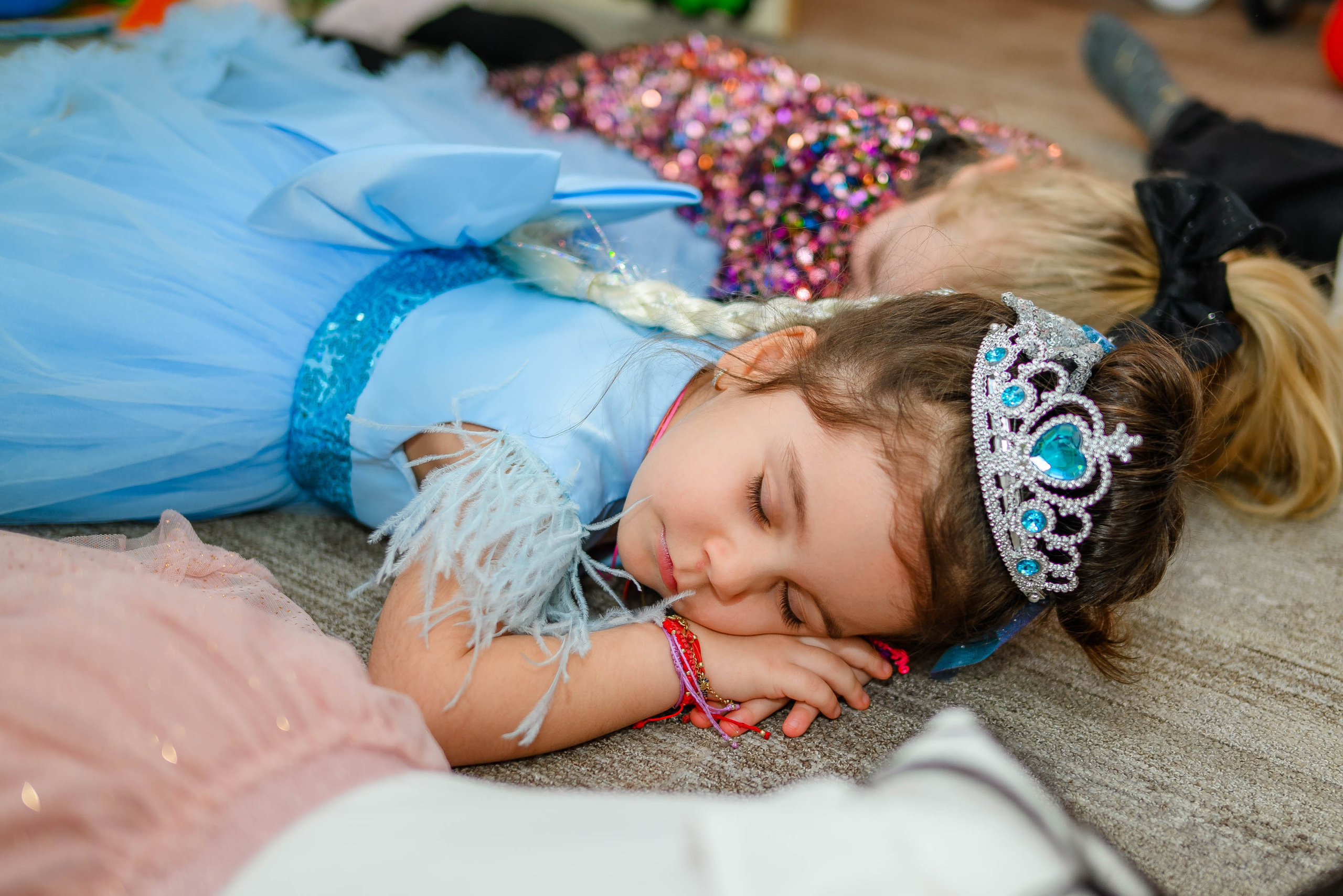 Fotograf mot, turta si aniversari Bucuresti | Daria Kids Photo