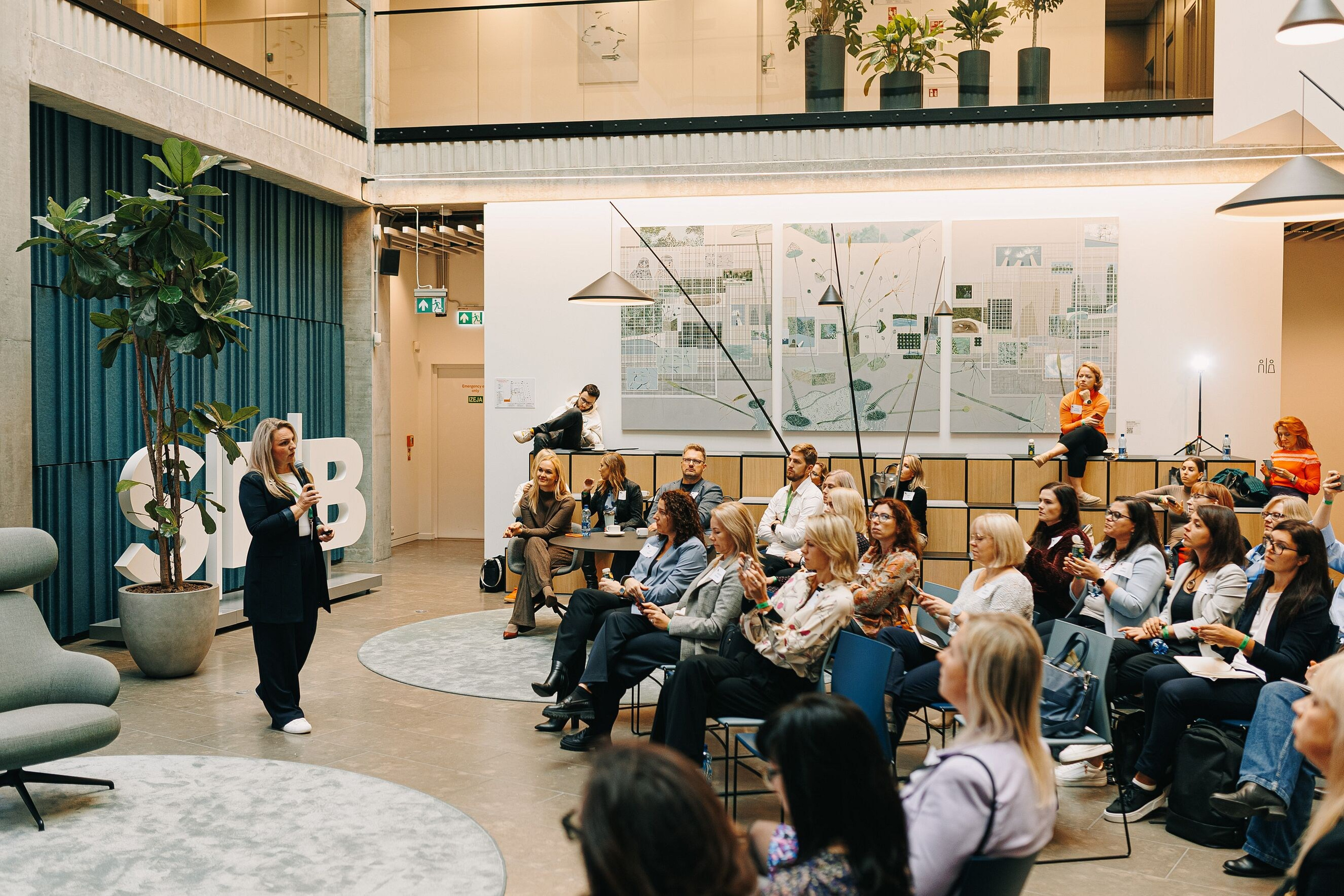 Atalgojuma brokastis SEB bankā