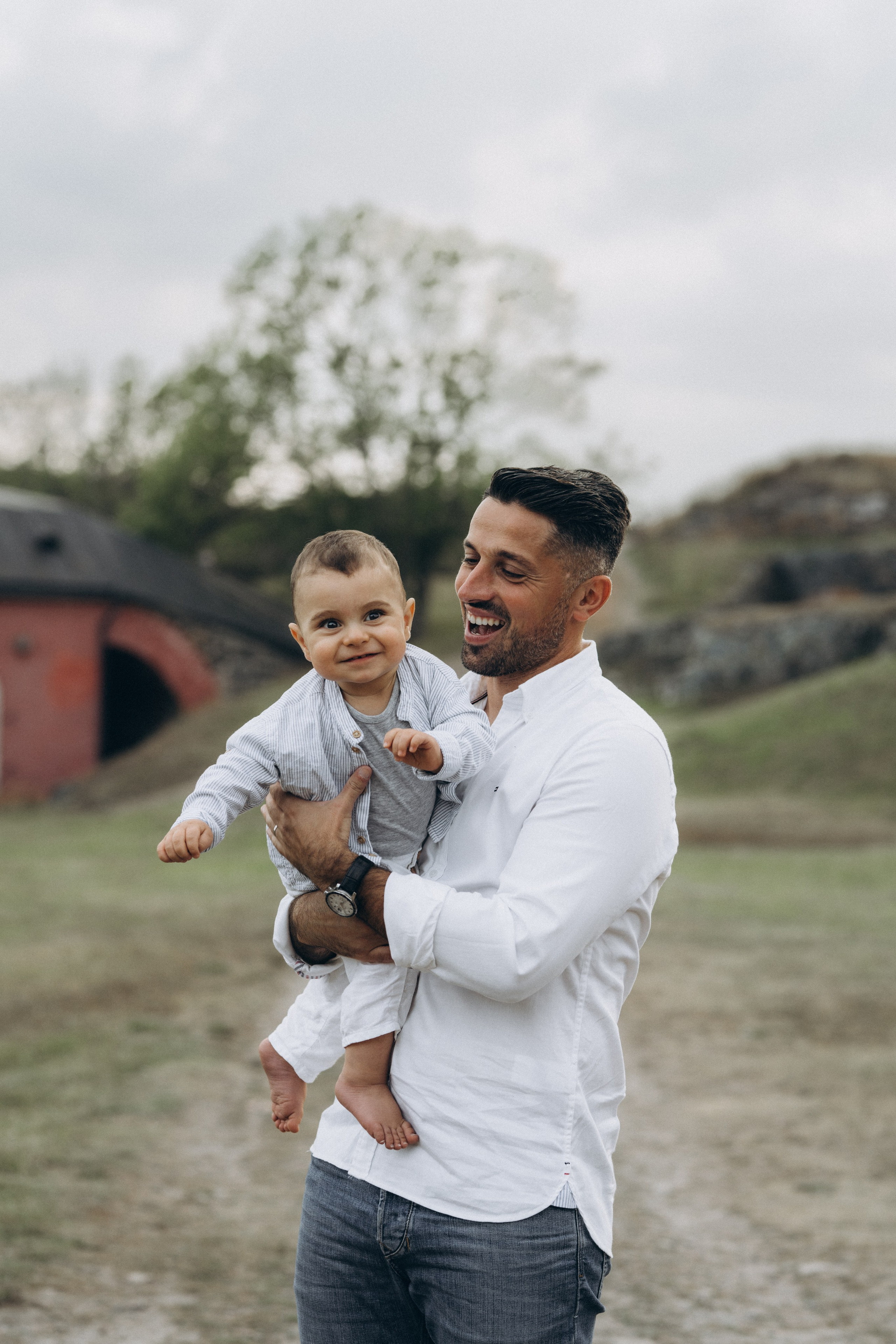 Summer. Wedding and potrait photographer in Helsinki Vickan O