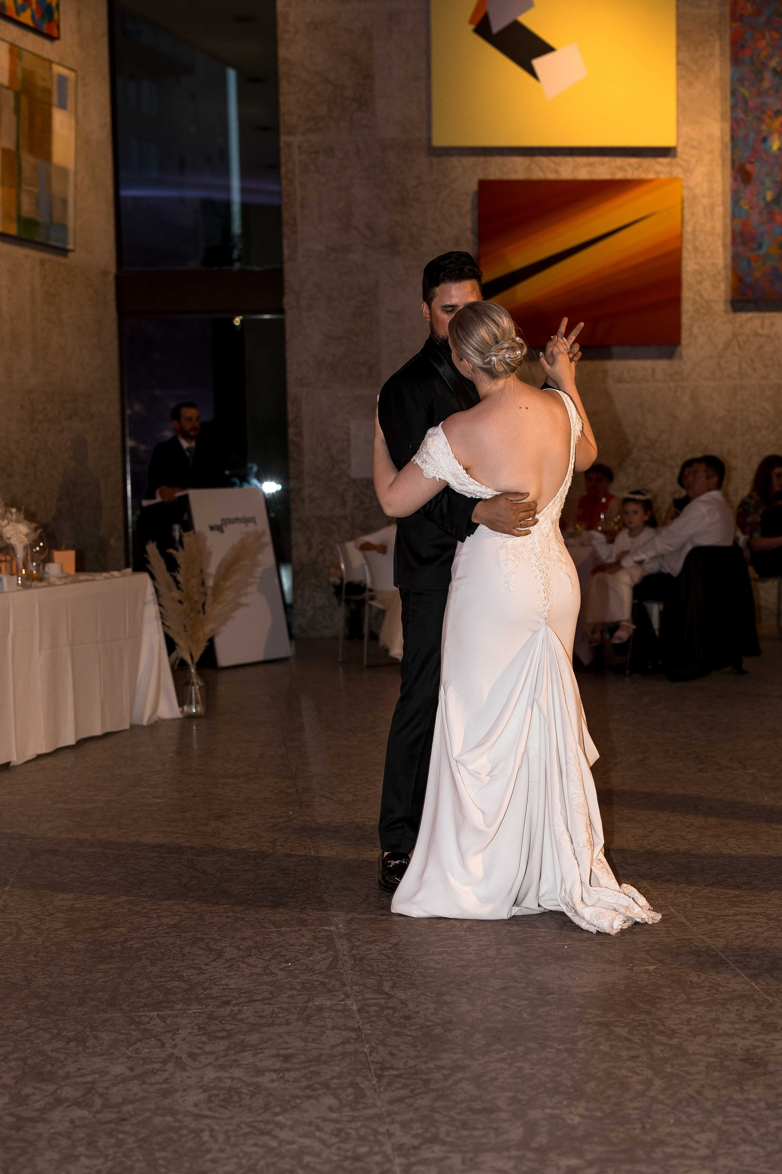 Khrystyna & Zachary (Winnipeg Art Gallery). Wedding Photographer in Winnipeg — Cinematic & Timeless by Vitiuk Photography