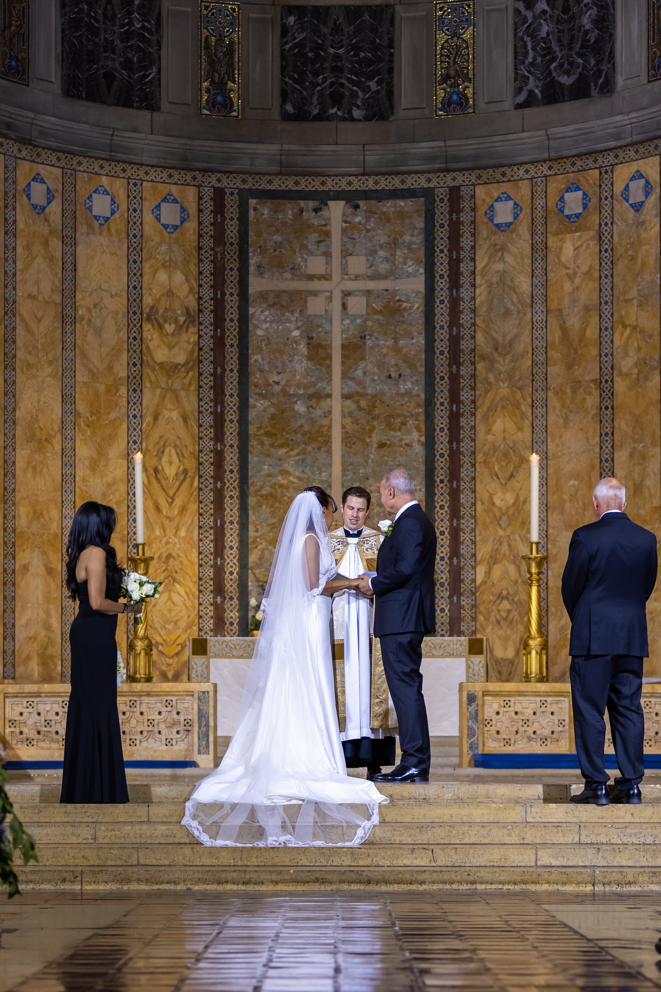 Marlene and Michael. Wedding and Event photography, Kisses + Veil