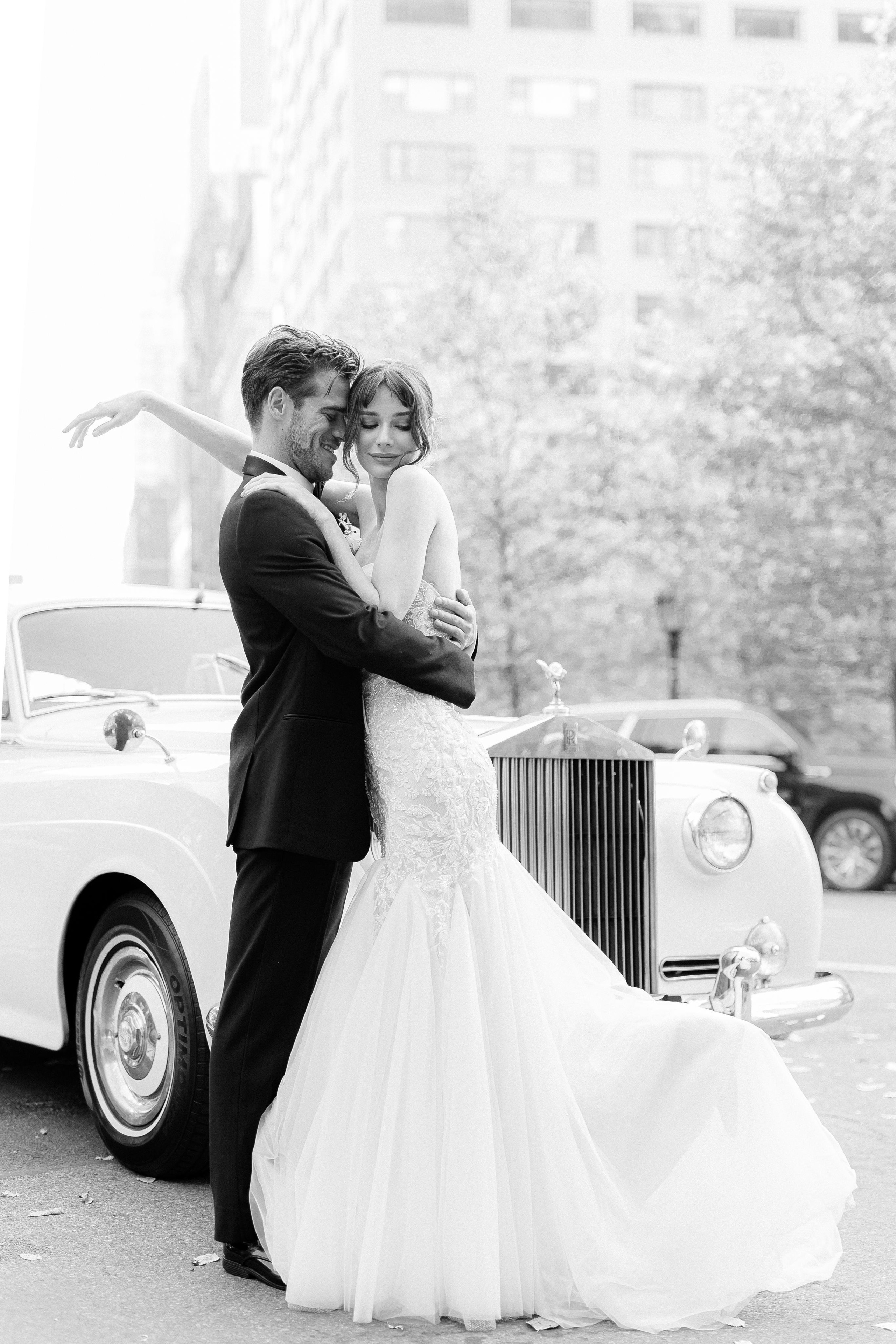 Renata and Tuckcer Des. Wedding and Event photography, Kisses + Veil