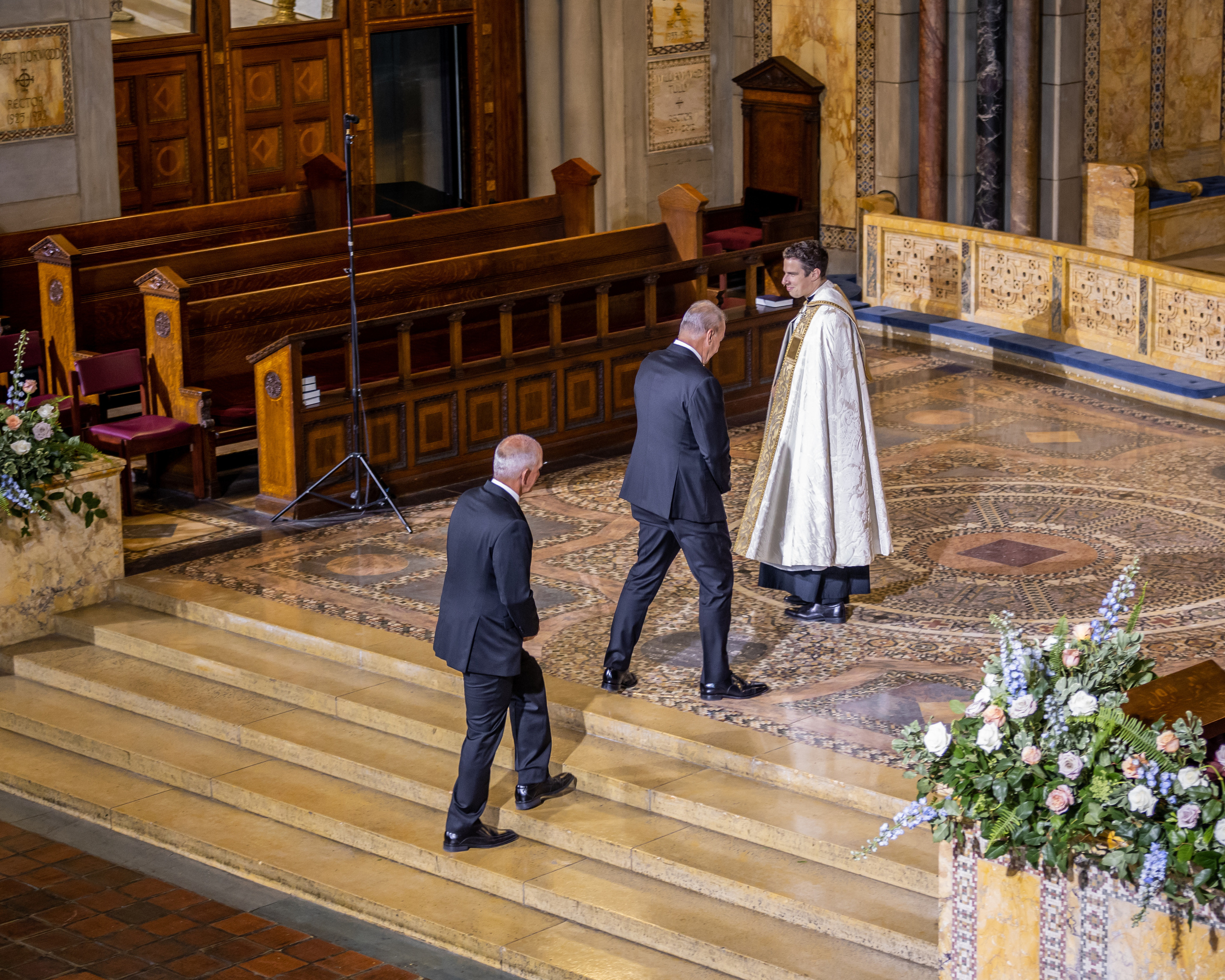 Marlene and Michael. Wedding and Event photography, Kisses + Veil